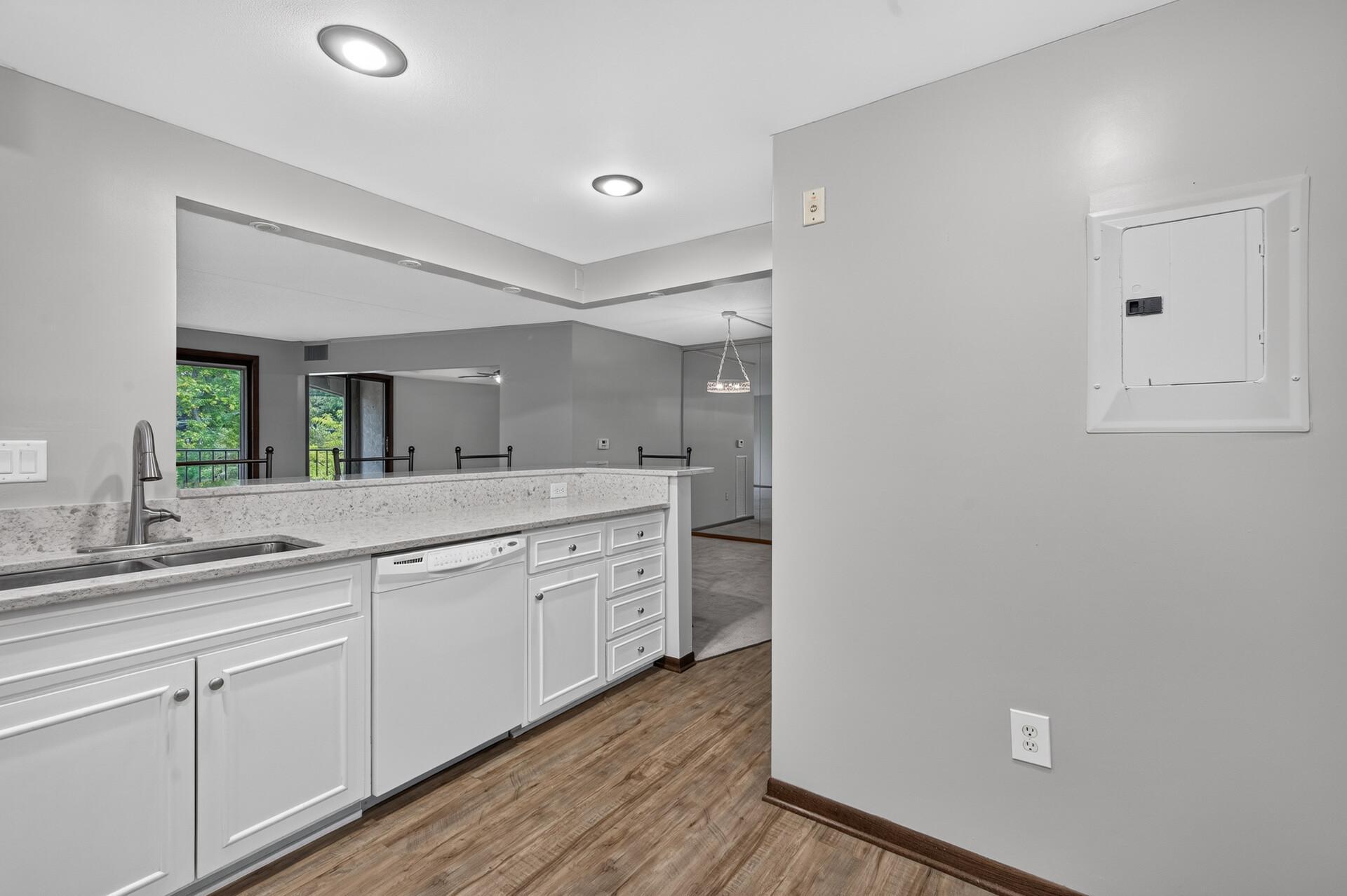 View of Residential at 1077 Sibley Memorial Highway #608, Saint Paul MN 55118, Saint Paul (6 of 34) - Mike Wilen | Minnesota Team Real Estate
