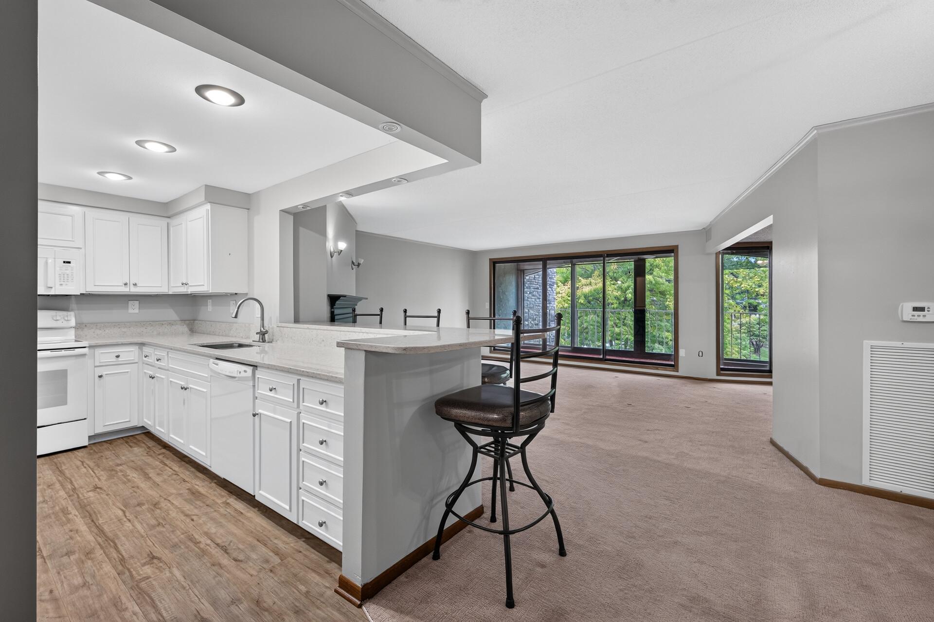 View of Residential at 1077 Sibley Memorial Highway #608, Saint Paul MN 55118, Saint Paul (2 of 34) - Mike Wilen | Minnesota Team Real Estate
