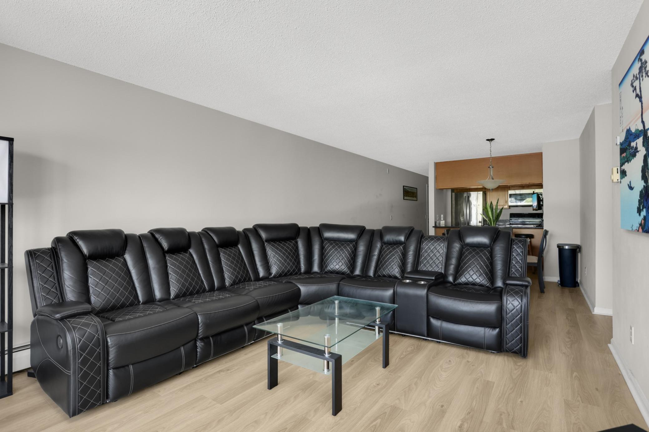 View of Residential at 520 Ridgewood Avenue #102, Minneapolis MN 55403, Minneapolis (8 of 43) - Mike Wilen | Minnesota Team Real Estate