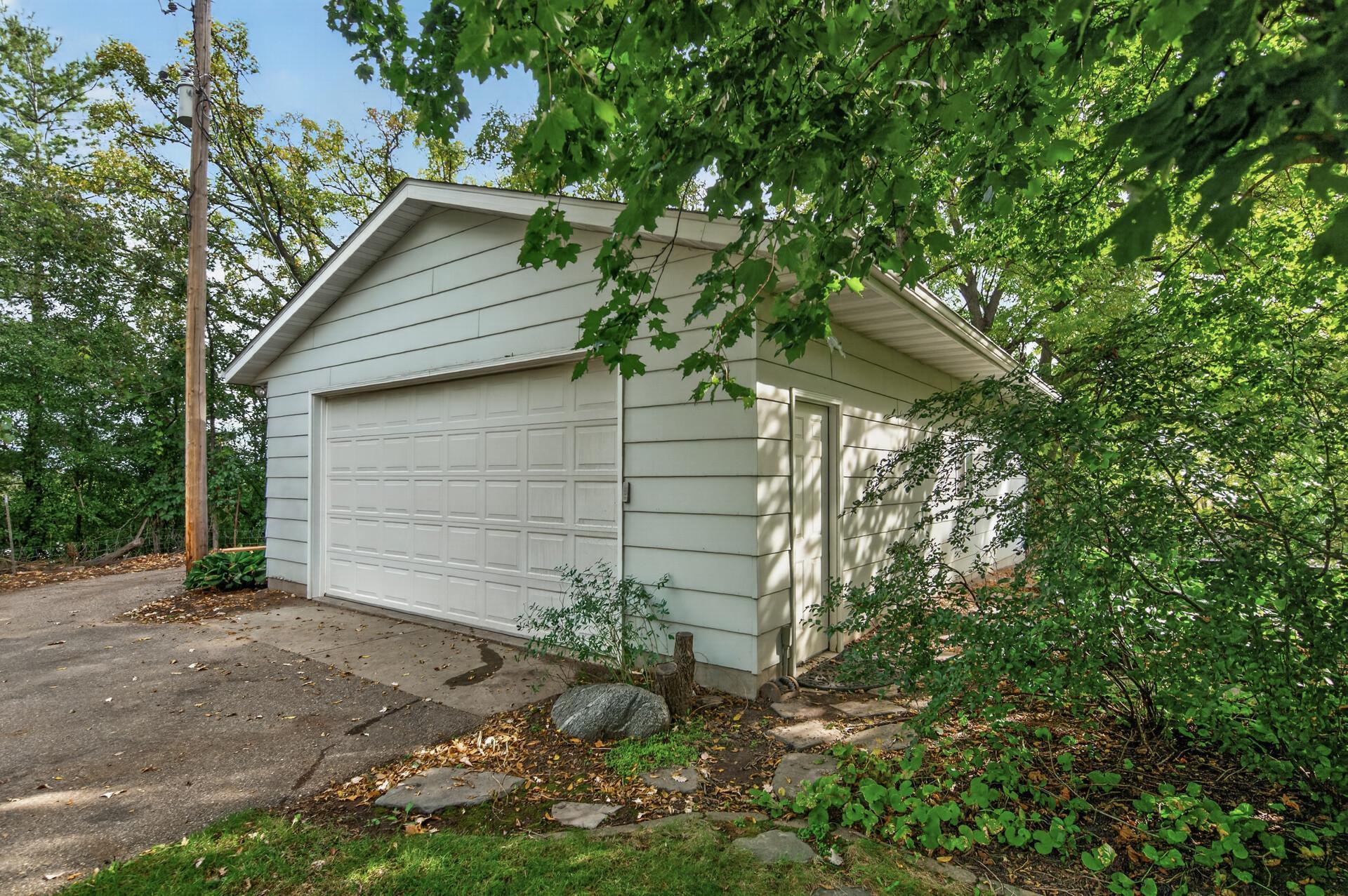 View of Residential at 22015 Pillsbury Avenue, Lakeville MN 55044, Lakeville (28 of 42) - Mike Wilen | Minnesota Team Real Estate