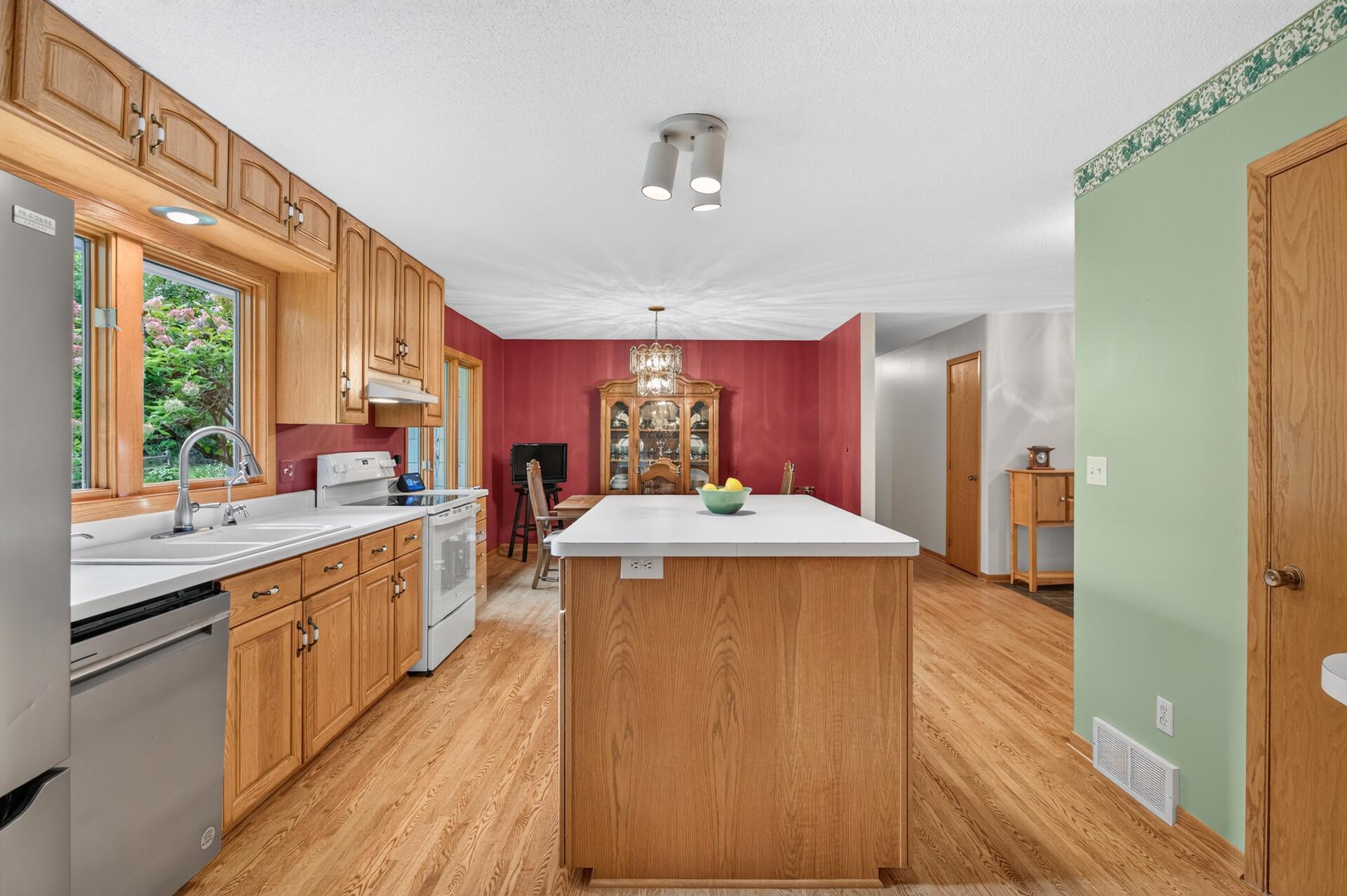 View of Residential at 22015 Pillsbury Avenue, Lakeville MN 55044, Lakeville (9 of 42) - Mike Wilen | Minnesota Team Real Estate
