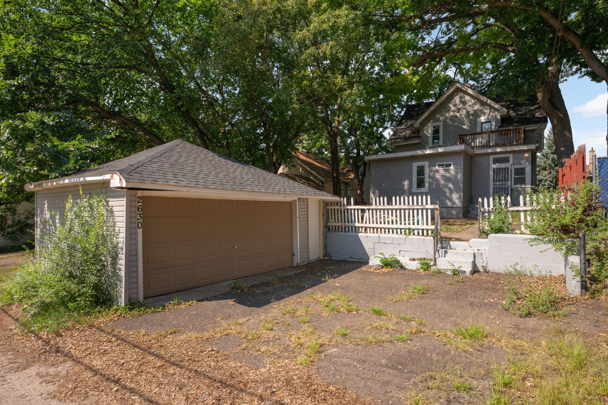 View of Residential at 2630 Girard Avenue, Minneapolis MN 55411, Minneapolis (2 of 27) - Mike Wilen | Minnesota Team Real Estate