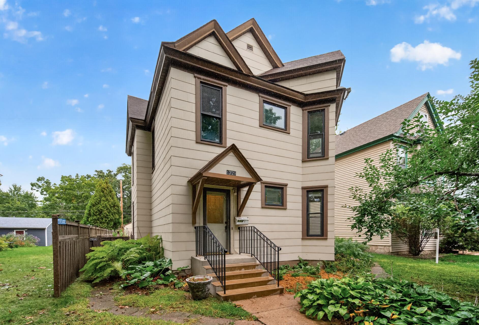 View of Single Family at 1729 Minnehaha Avenue, Saint Paul - Mike Wilen | Minnesota Team Real Estate