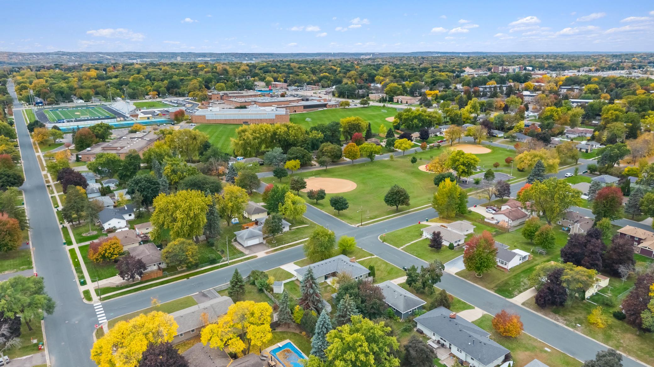 View of Residential at 196 95th Street Circle, Bloomington MN 55420, Bloomington (21 of 27) - Mike Wilen | Minnesota Team Real Estate