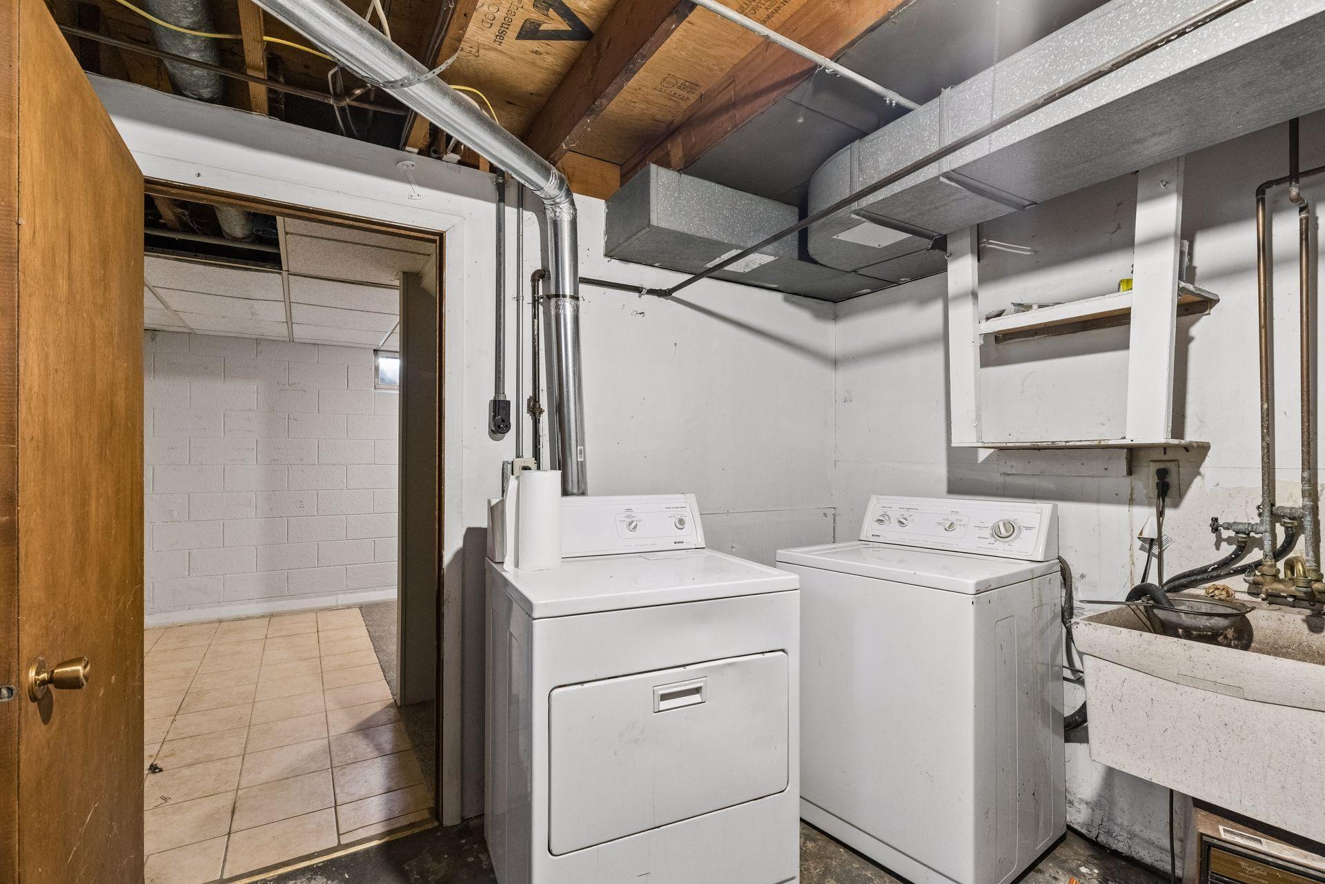 View of Residential Income at 2222-2226 Beech Street, Saint Paul MN 55119, Saint Paul (16 of 34) - Mike Wilen | Minnesota Team Real Estate