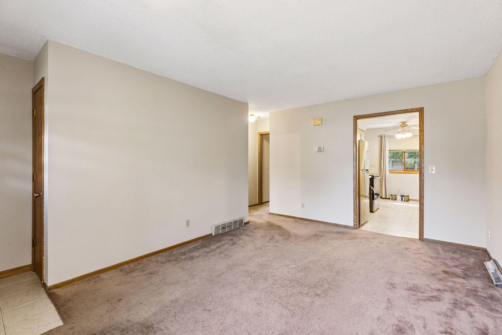 View of Residential Income at 2222-2226 Beech Street, Saint Paul MN 55119, Saint Paul (7 of 34) - Mike Wilen | Minnesota Team Real Estate