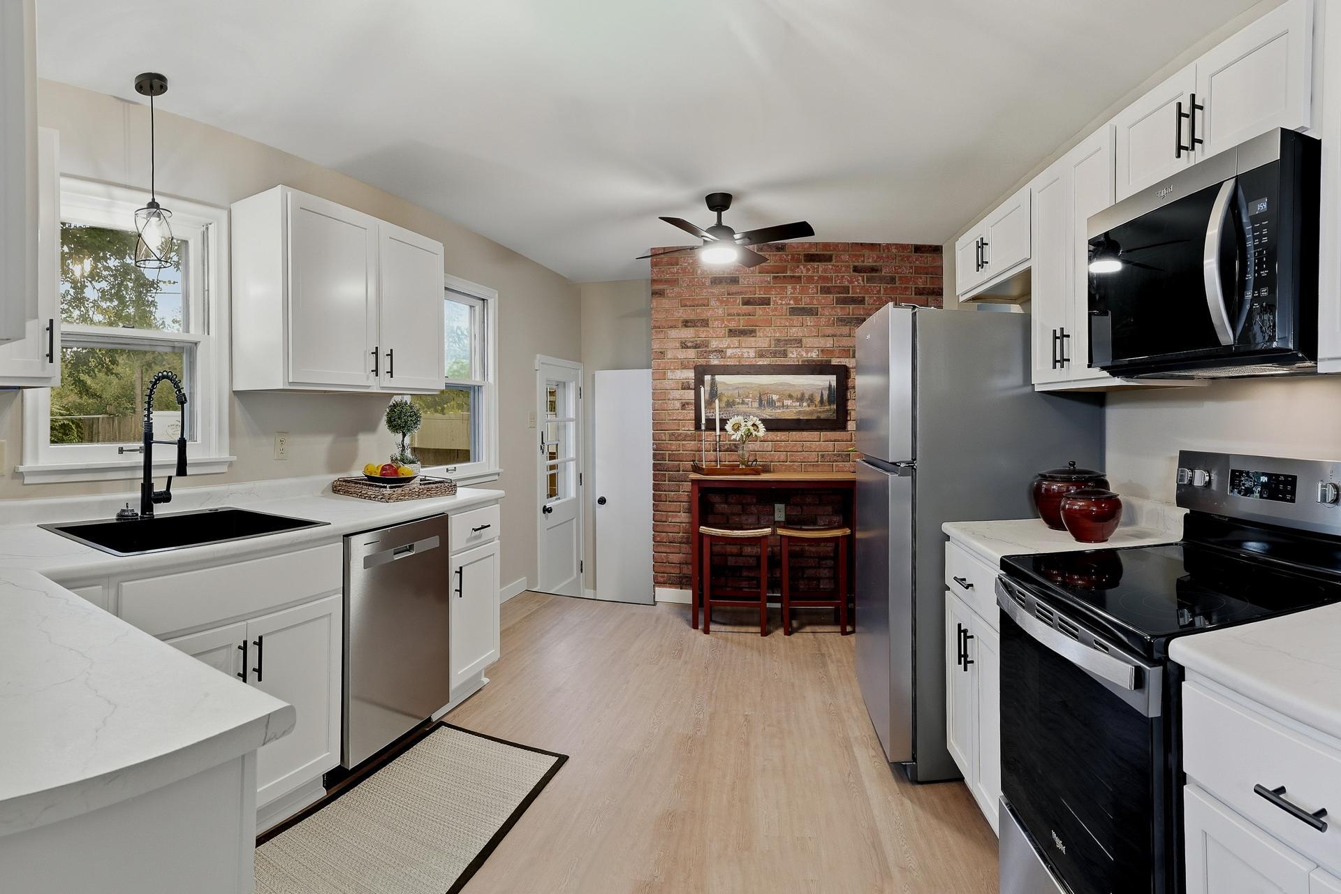 View of Residential at 2280 Randy Avenue, White Bear Lake MN 55110, White Bear Lake (21 of 44) - Mike Wilen | Minnesota Team Real Estate