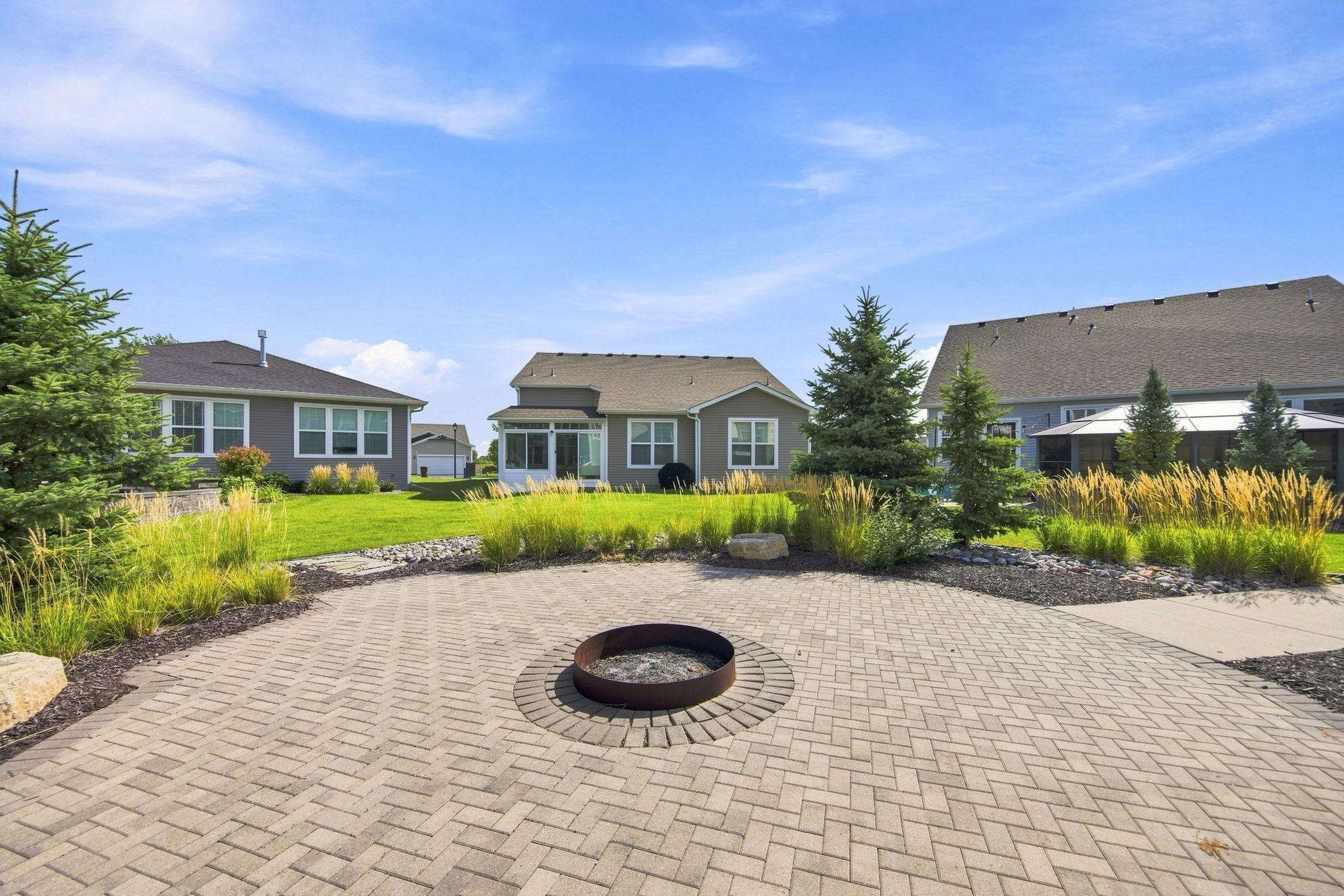 View of Residential at 8275 Oakview Court, Maple Grove MN 55369, Maple Grove (42 of 43) - Mike Wilen | Minnesota Team Real Estate