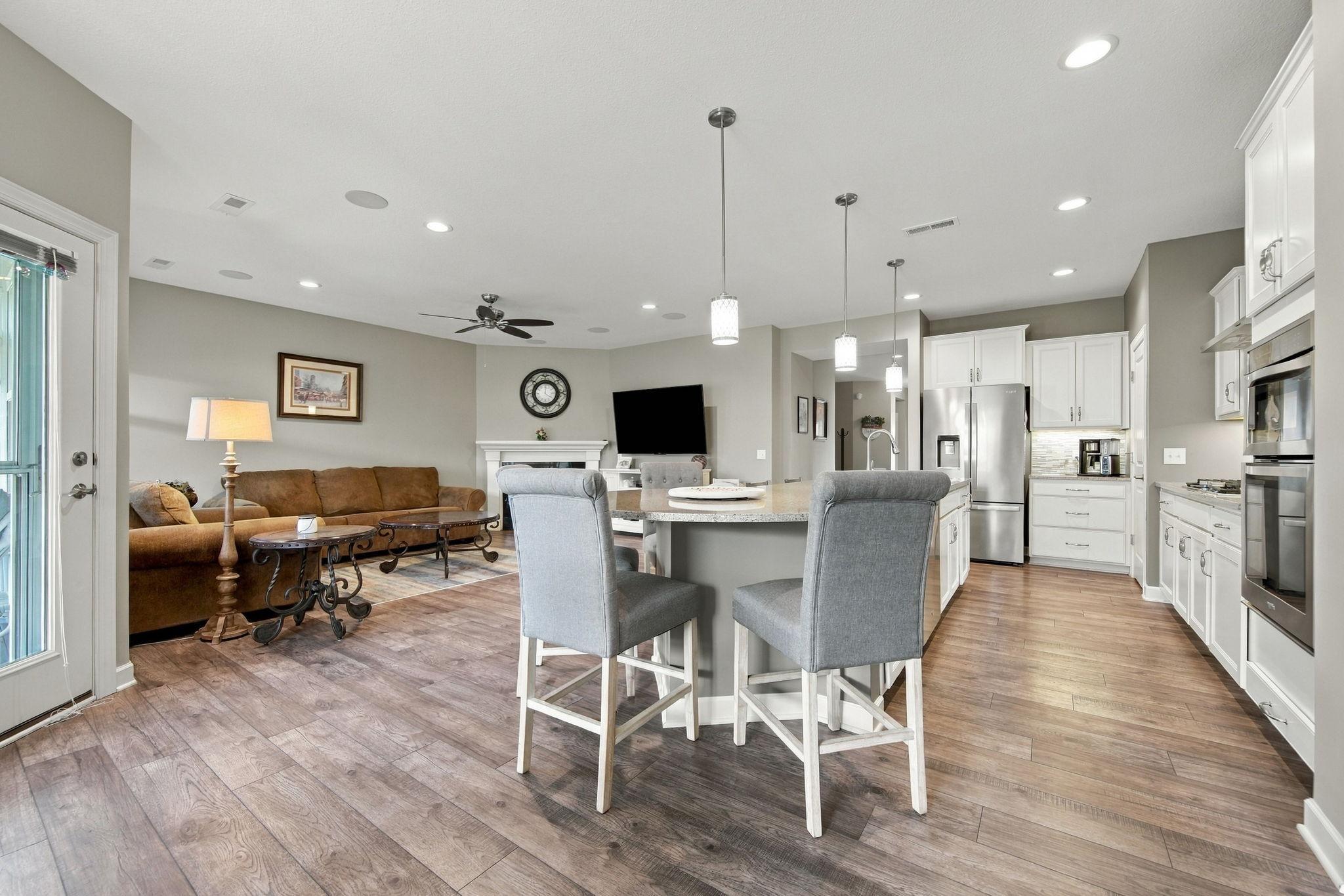 View of Residential at 8275 Oakview Court, Maple Grove MN 55369, Maple Grove (18 of 43) - Mike Wilen | Minnesota Team Real Estate