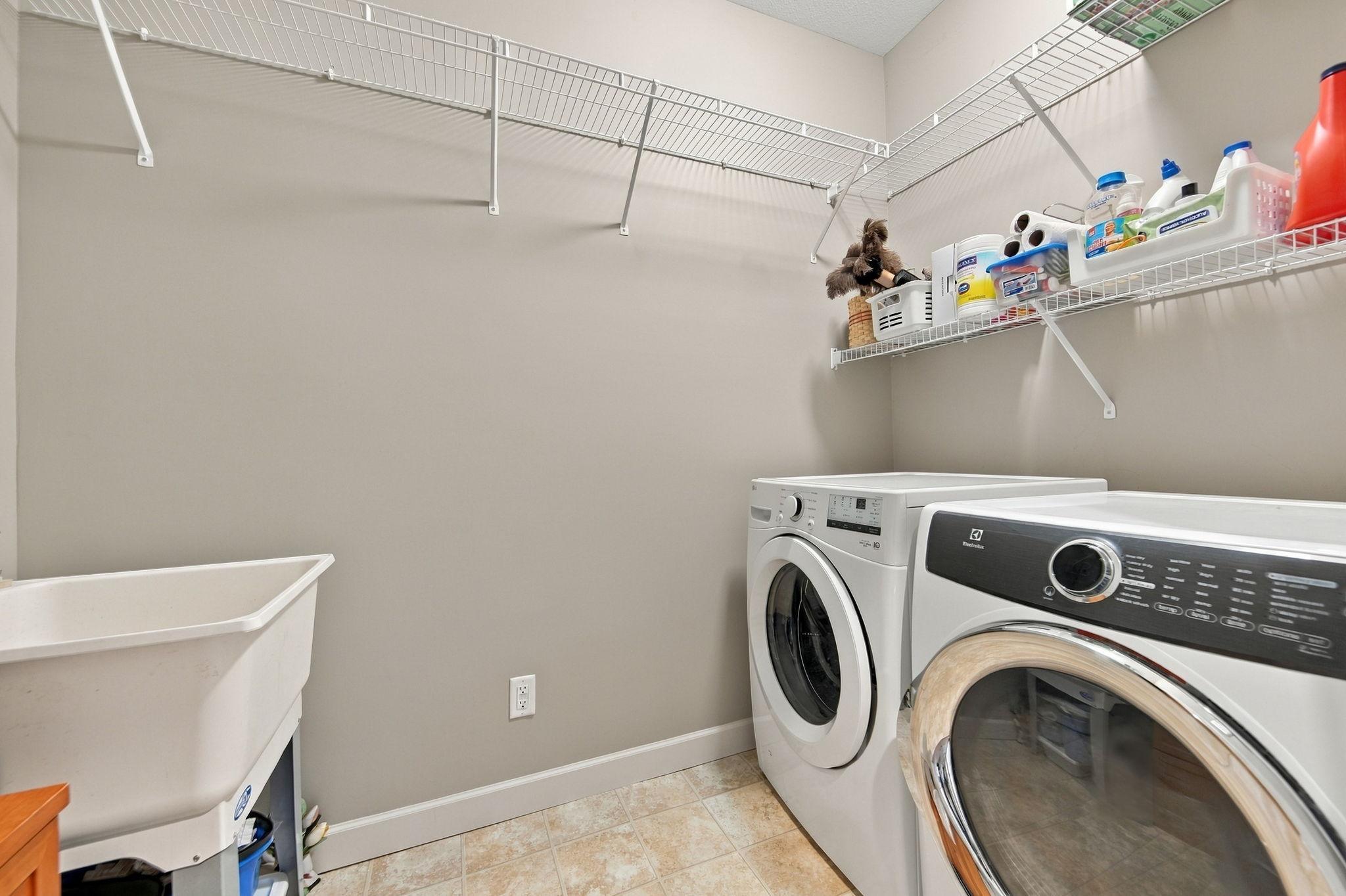 View of Residential at 8275 Oakview Court, Maple Grove MN 55369, Maple Grove (12 of 43) - Mike Wilen | Minnesota Team Real Estate