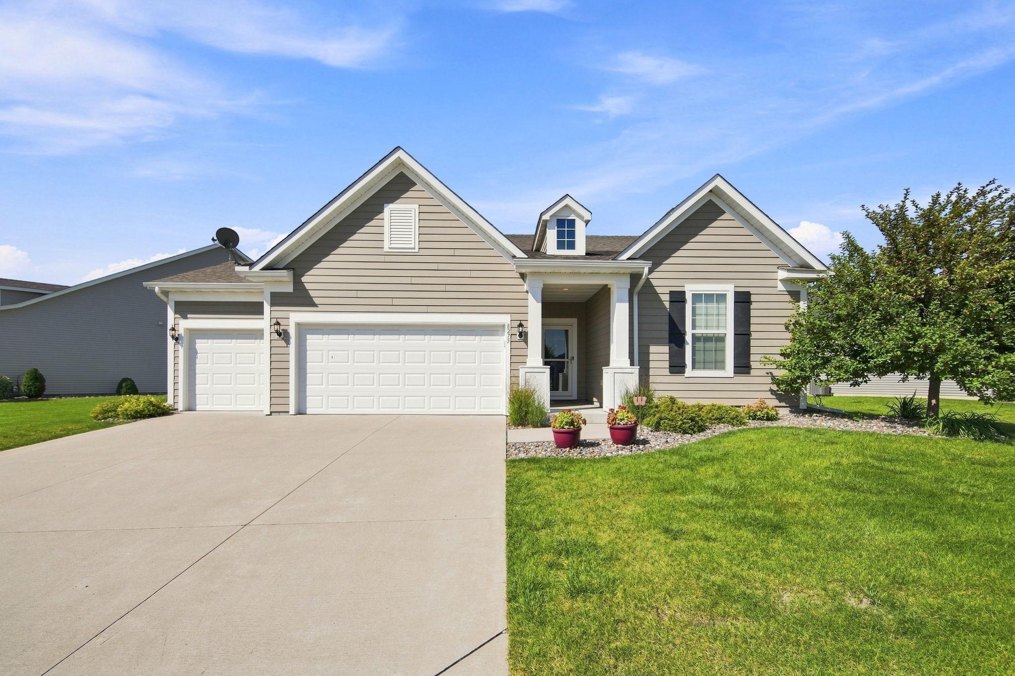 View of Single Family at 8275 Oakview Court, Maple Grove - Mike Wilen | Minnesota Team Real Estate