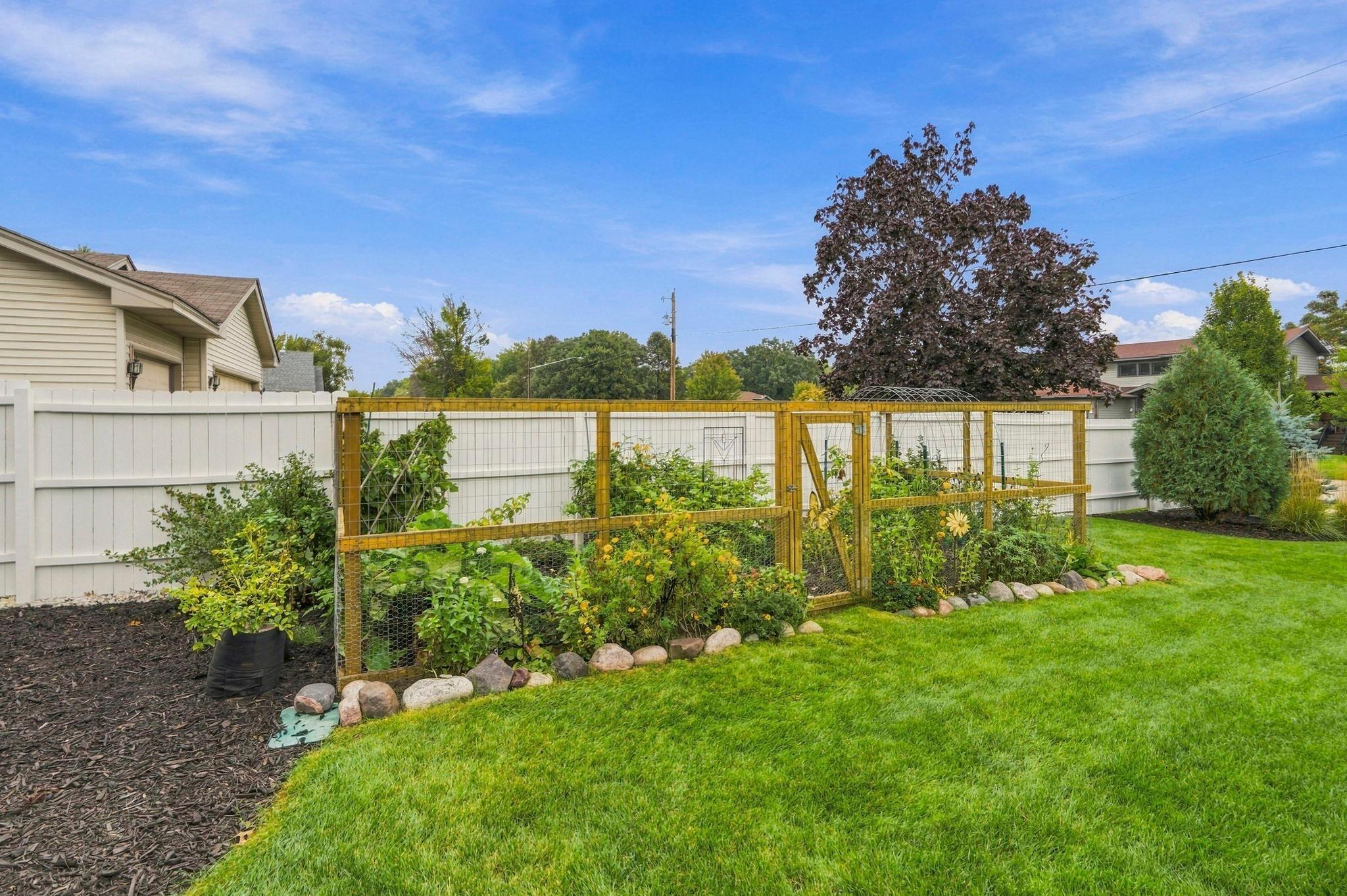 View of Residential at 2905 127th Circle, Coon Rapids MN 55448, Coon Rapids (35 of 46) - Mike Wilen | Minnesota Team Real Estate