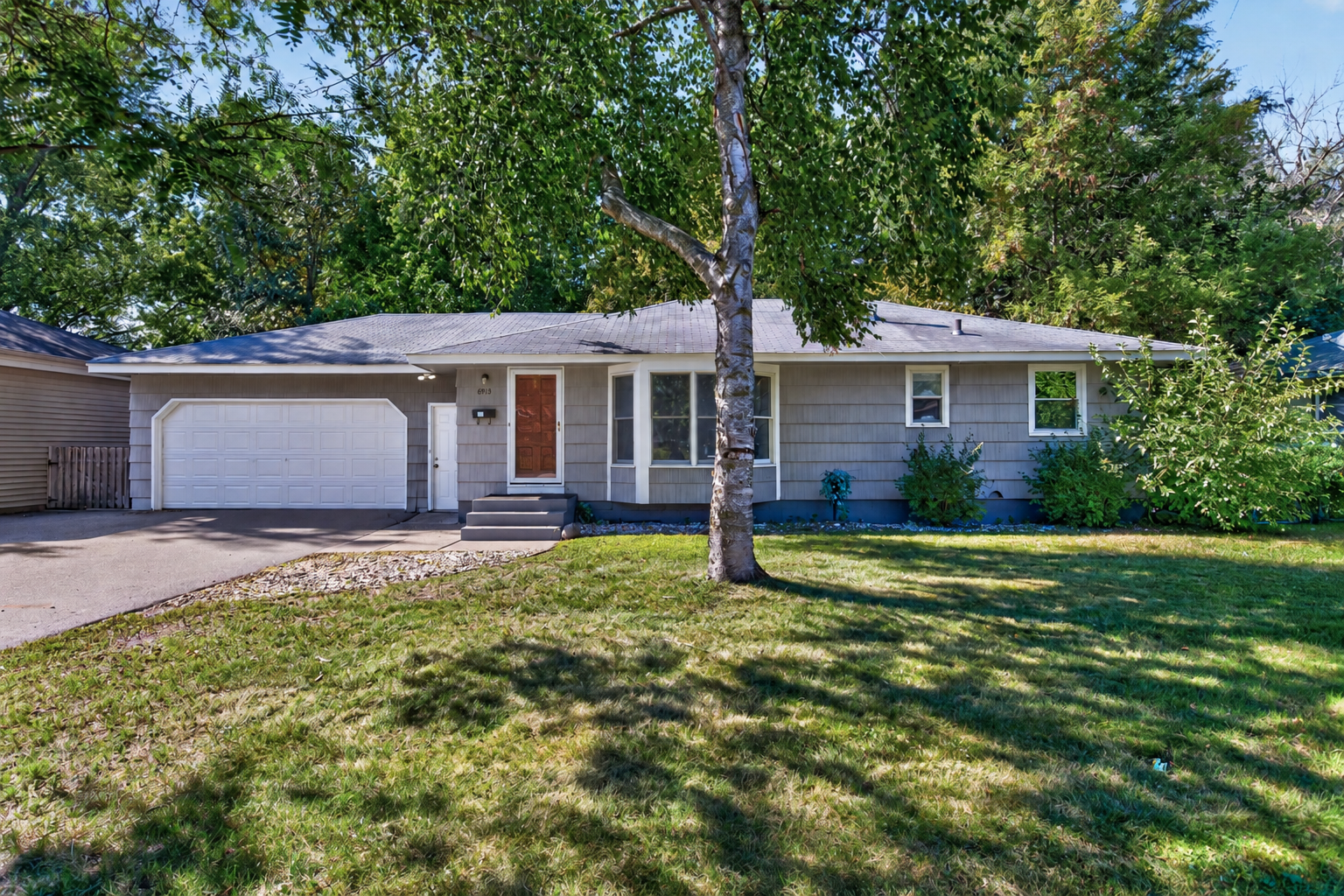 View of Single Family at 6913 Toledo Avenue, Brooklyn Center - Mike Wilen | Minnesota Team Real Estate