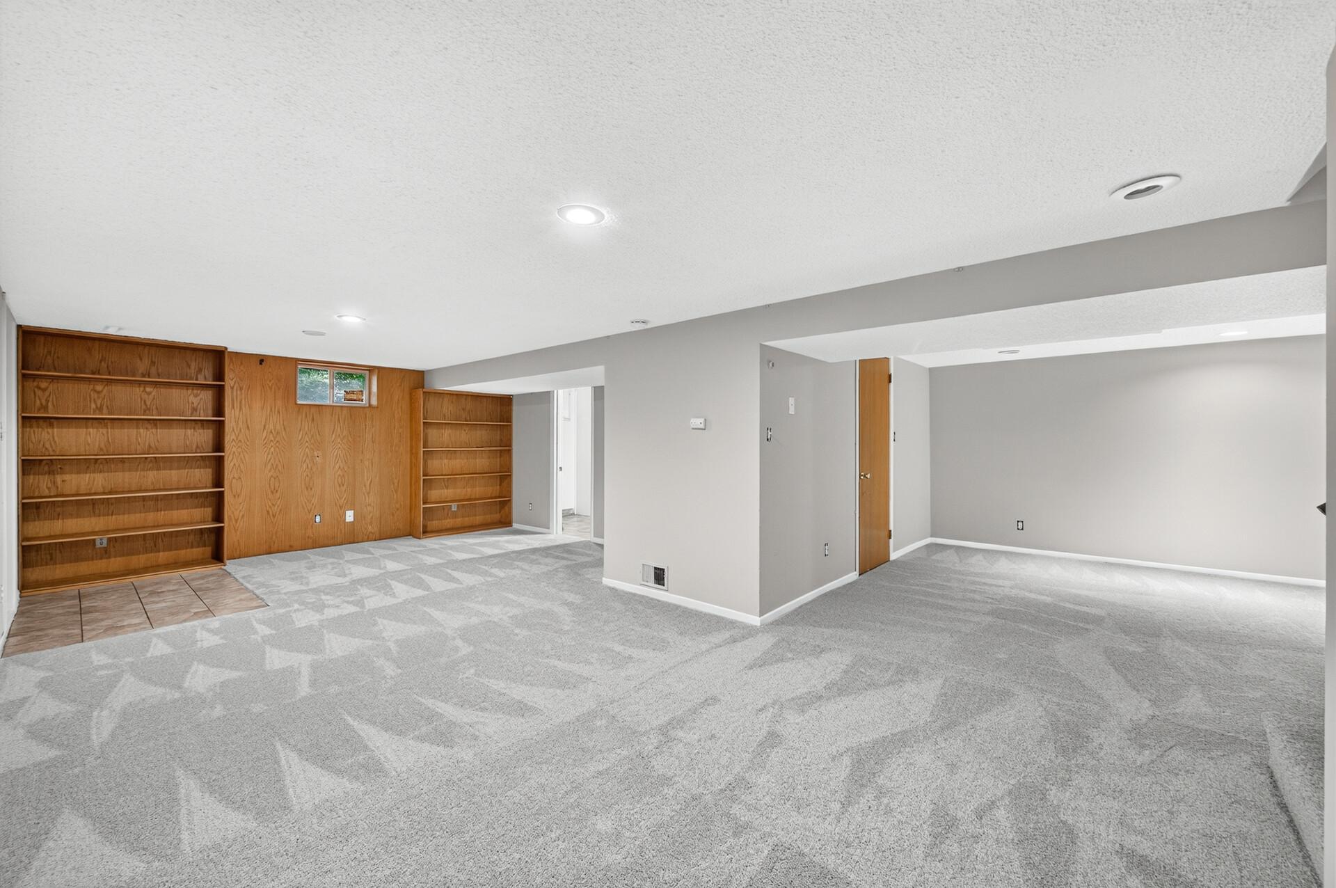 View of Residential at 6913 Toledo Avenue, Brooklyn Center MN 55429, Brooklyn Center (9 of 48) - Mike Wilen | Minnesota Team Real Estate