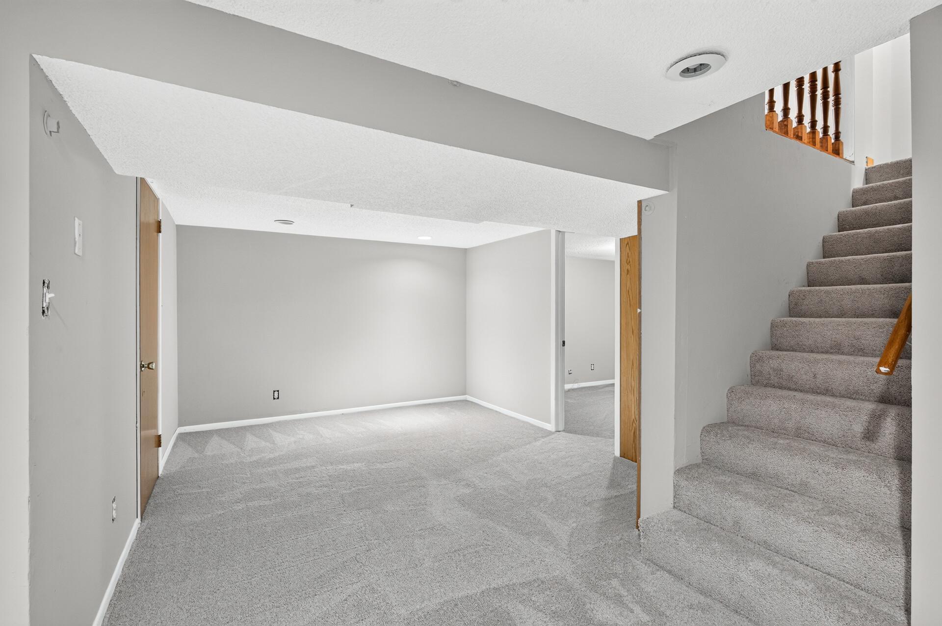 View of Residential at 6913 Toledo Avenue, Brooklyn Center MN 55429, Brooklyn Center (35 of 48) - Mike Wilen | Minnesota Team Real Estate
