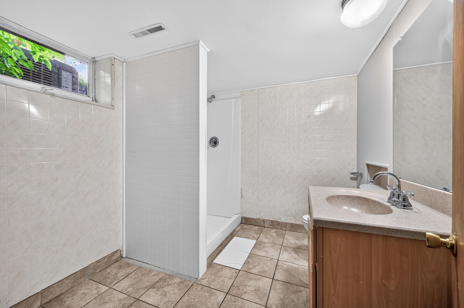 View of Residential at 6913 Toledo Avenue, Brooklyn Center MN 55429, Brooklyn Center (29 of 48) - Mike Wilen | Minnesota Team Real Estate