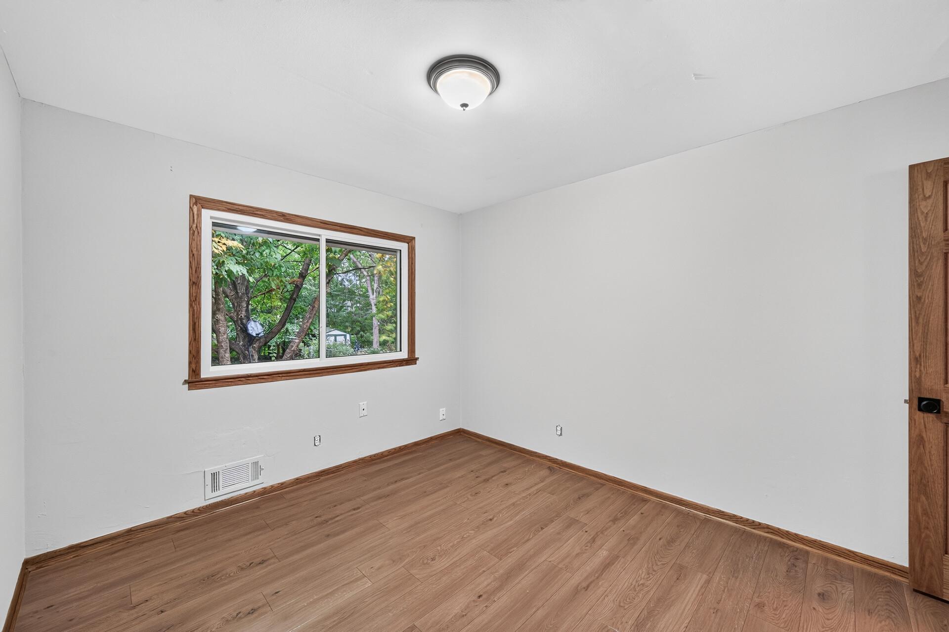 View of Residential at 6913 Toledo Avenue, Brooklyn Center MN 55429, Brooklyn Center (26 of 48) - Mike Wilen | Minnesota Team Real Estate