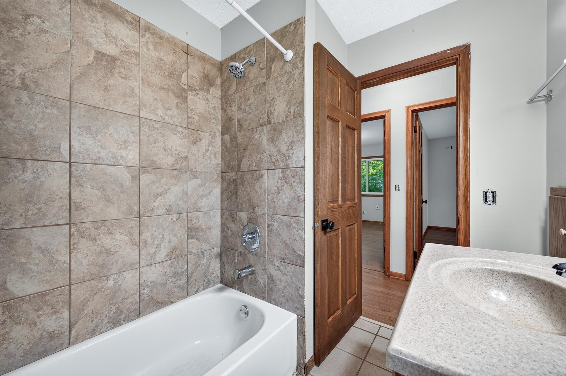 View of Residential at 6913 Toledo Avenue, Brooklyn Center MN 55429, Brooklyn Center (20 of 48) - Mike Wilen | Minnesota Team Real Estate