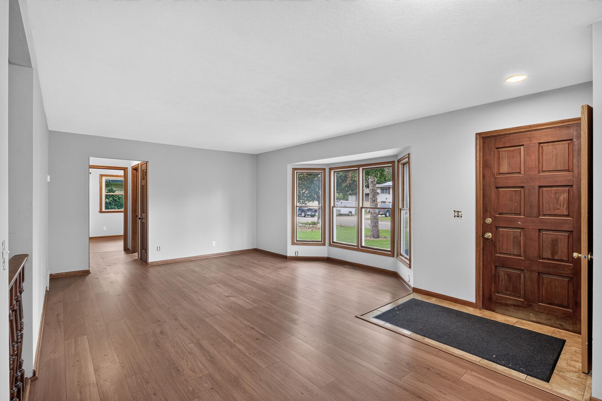 View of Residential at 6913 Toledo Avenue, Brooklyn Center MN 55429, Brooklyn Center (11 of 48) - Mike Wilen | Minnesota Team Real Estate
