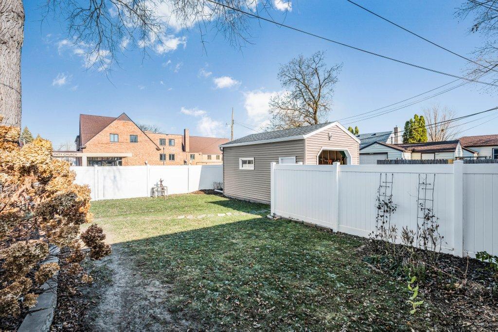 View of Residential at 3029 Idaho Avenue, Saint Louis Park MN 55426, Saint Louis Park (15 of 38) - Mike Wilen | Minnesota Team Real Estate