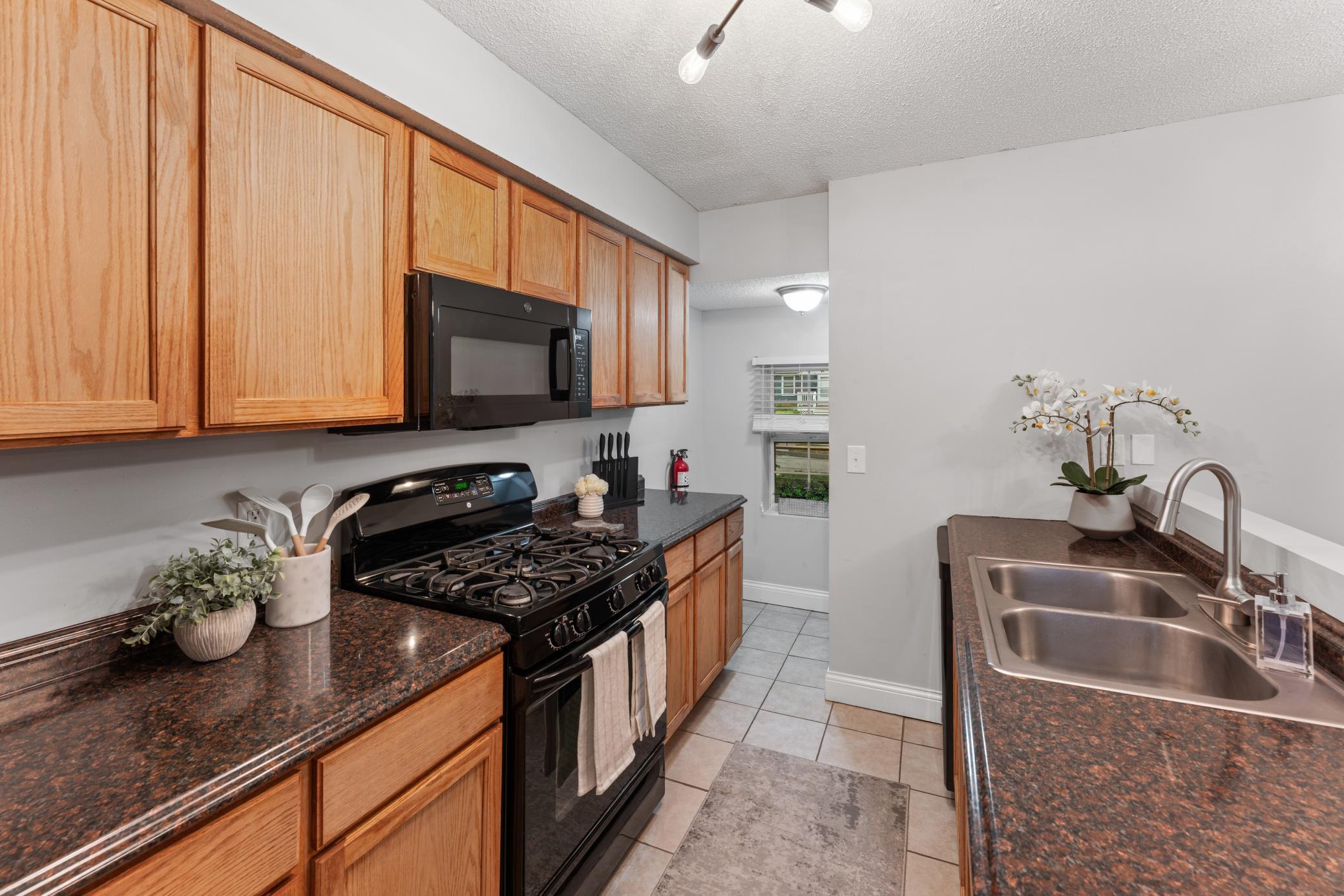 View of Residential at 2518 Buchanan Street, Minneapolis MN 55418, Minneapolis (10 of 28) - Mike Wilen | Minnesota Team Real Estate