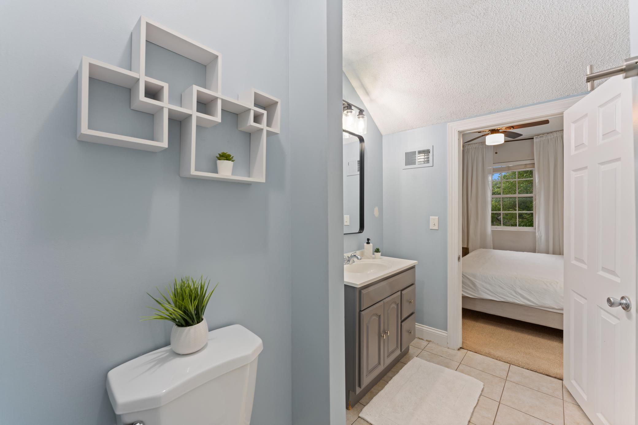 View of Residential at 2518 Buchanan Street, Minneapolis MN 55418, Minneapolis (17 of 28) - Mike Wilen | Minnesota Team Real Estate