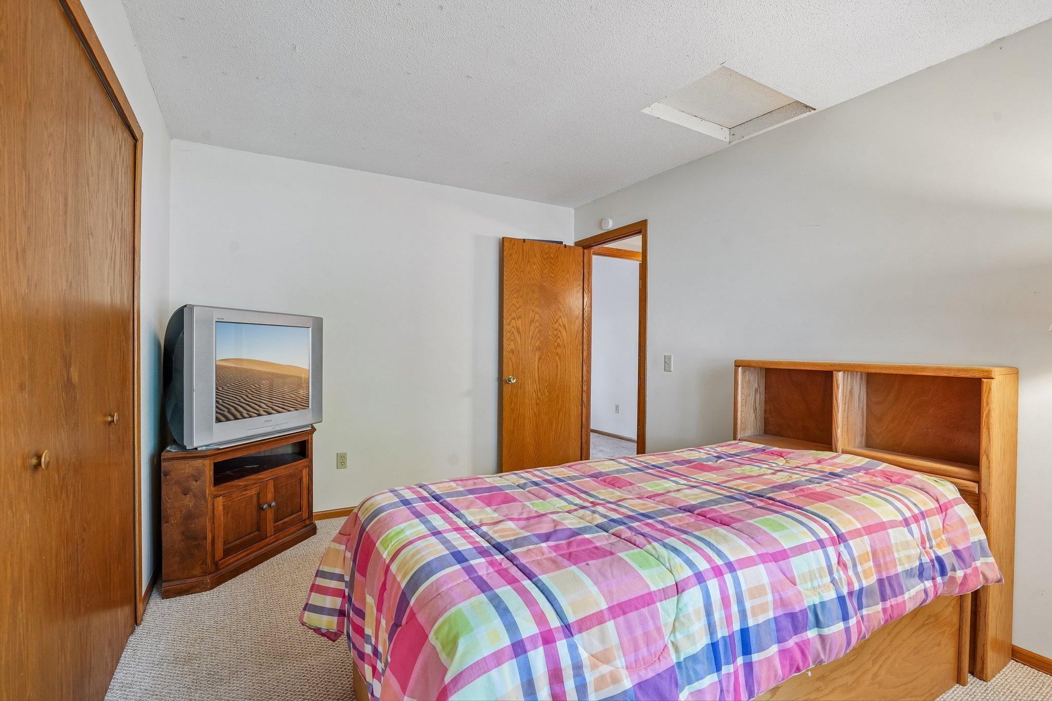 View of Residential at 8408 Sheridan Avenue, Brooklyn Park MN 55444, Brooklyn Park (14 of 23) - Mike Wilen | Minnesota Team Real Estate