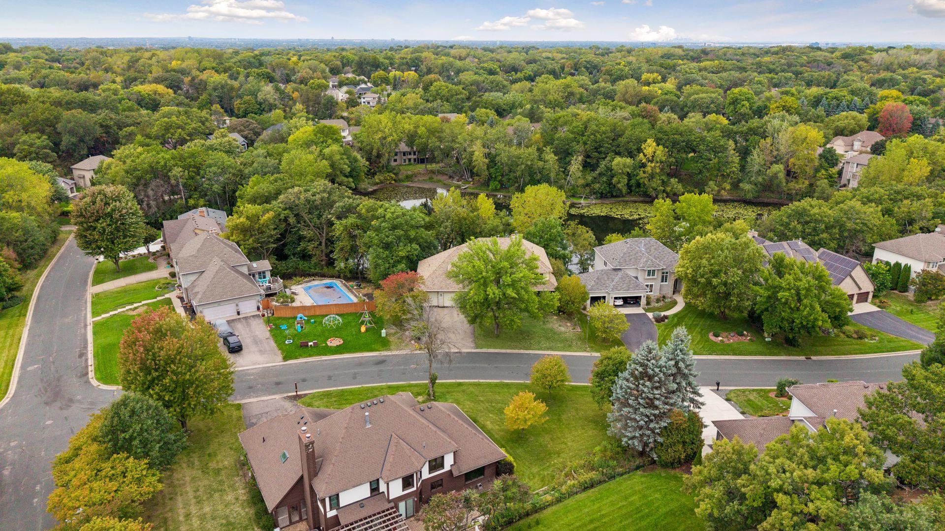 View of Residential at 12708 Diamond Drive, Burnsville MN 55337, Burnsville (63 of 68) - Mike Wilen | Minnesota Team Real Estate