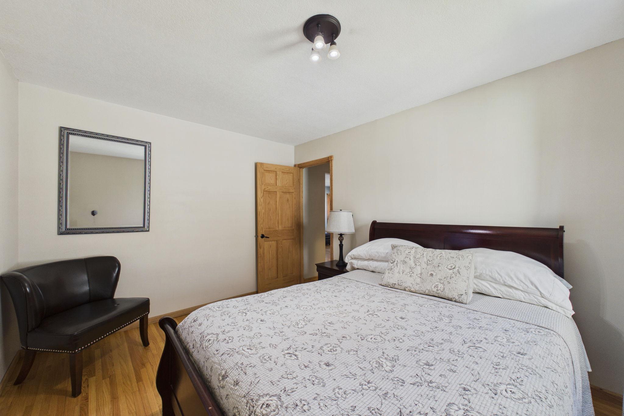 View of Residential at 186 Hurley Street, West Saint Paul MN 55118, West Saint Paul (17 of 27) - Mike Wilen | Minnesota Team Real Estate
