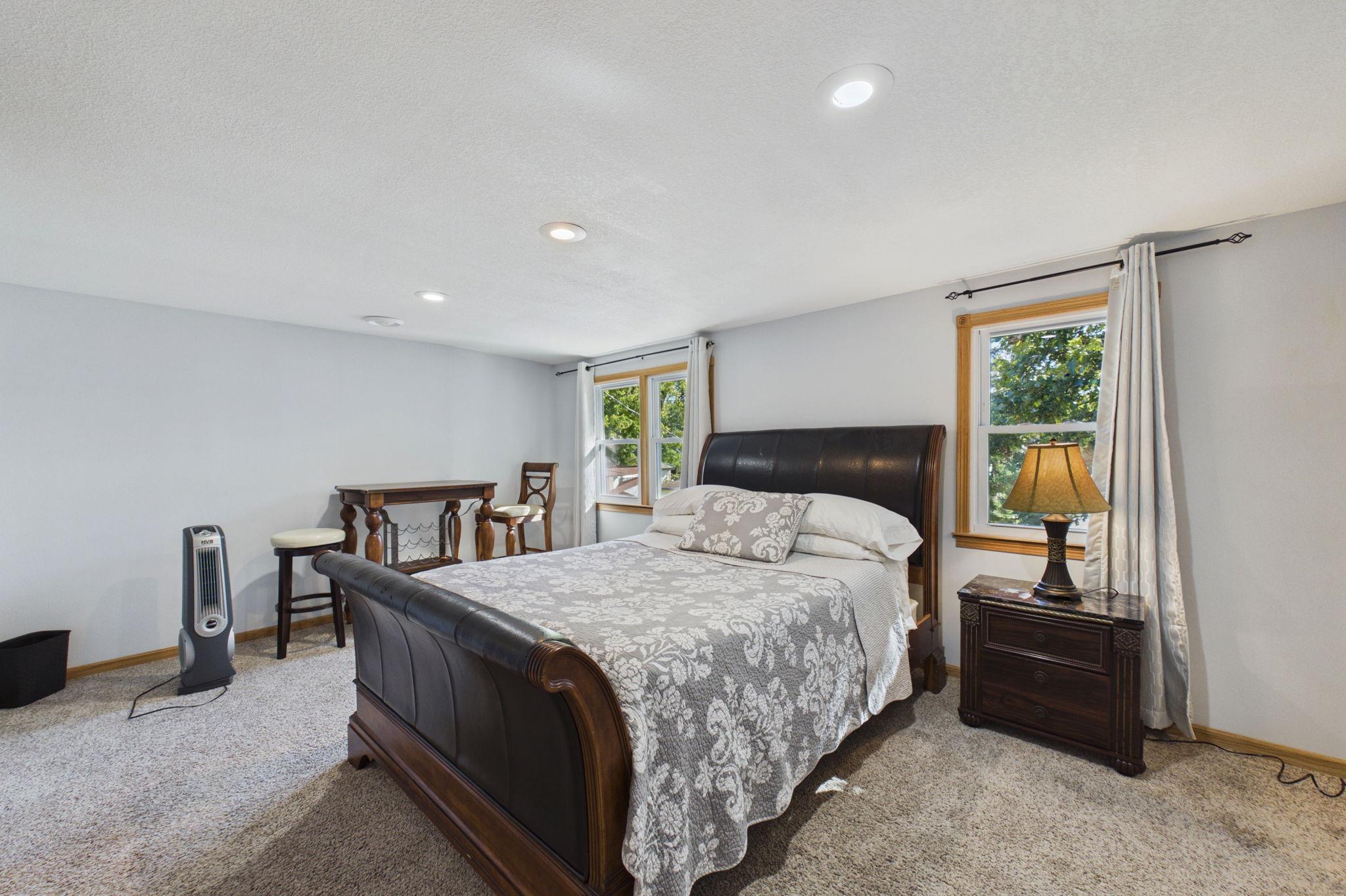 View of Residential at 186 Hurley Street, West Saint Paul MN 55118, West Saint Paul (12 of 27) - Mike Wilen | Minnesota Team Real Estate