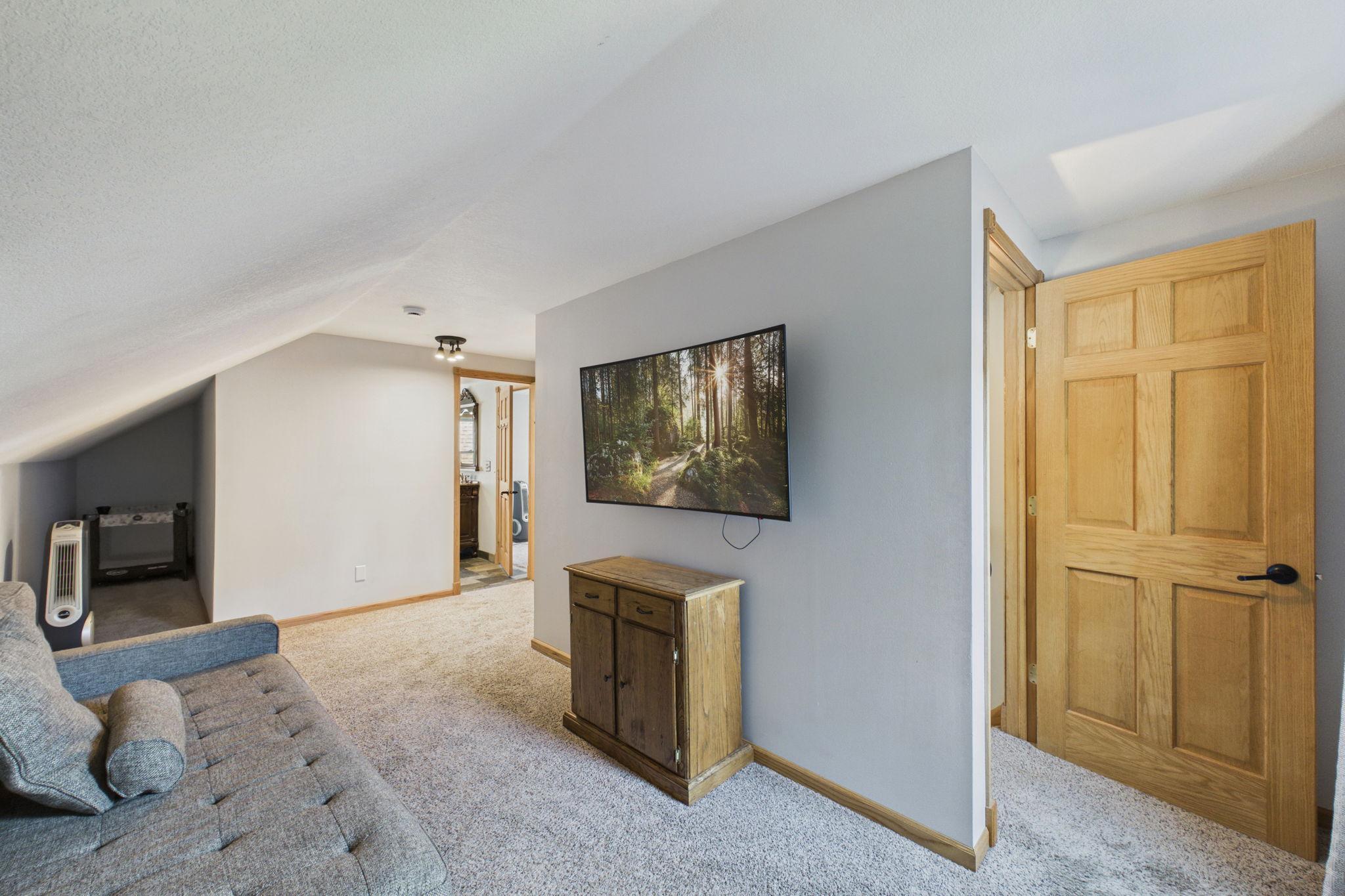 View of Residential at 186 Hurley Street, West Saint Paul MN 55118, West Saint Paul (10 of 27) - Mike Wilen | Minnesota Team Real Estate