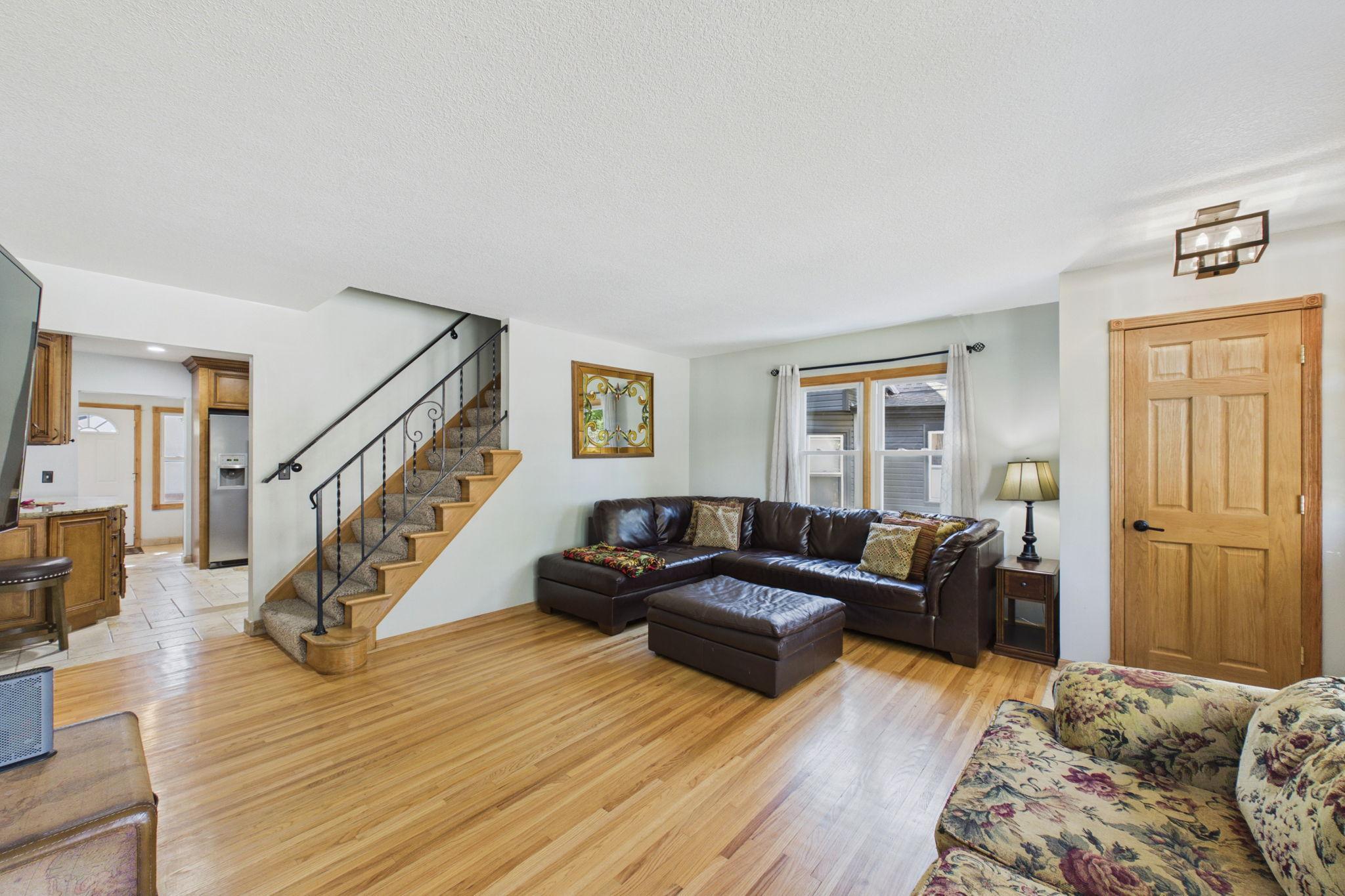 View of Residential at 186 Hurley Street, West Saint Paul MN 55118, West Saint Paul (4 of 27) - Mike Wilen | Minnesota Team Real Estate