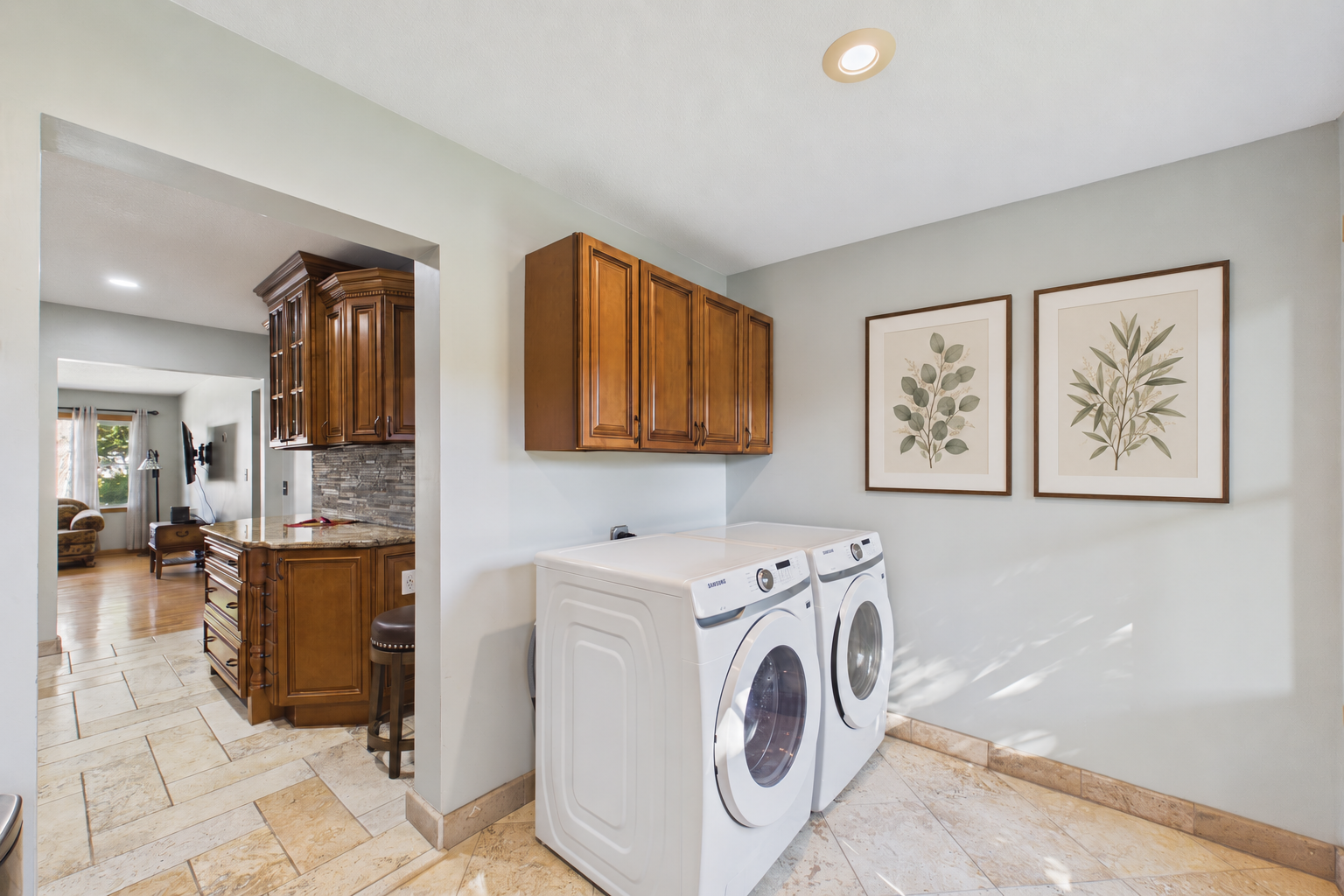 View of Residential at 186 Hurley Street, West Saint Paul MN 55118, West Saint Paul (9 of 27) - Mike Wilen | Minnesota Team Real Estate