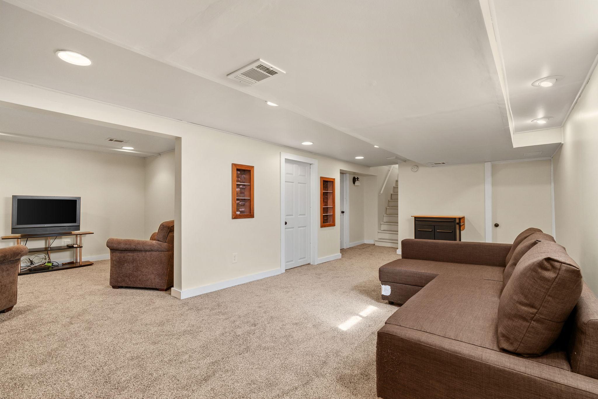 View of Residential at 4219 5th Avenue, Minneapolis MN 55409, Minneapolis (27 of 41) - Mike Wilen | Minnesota Team Real Estate