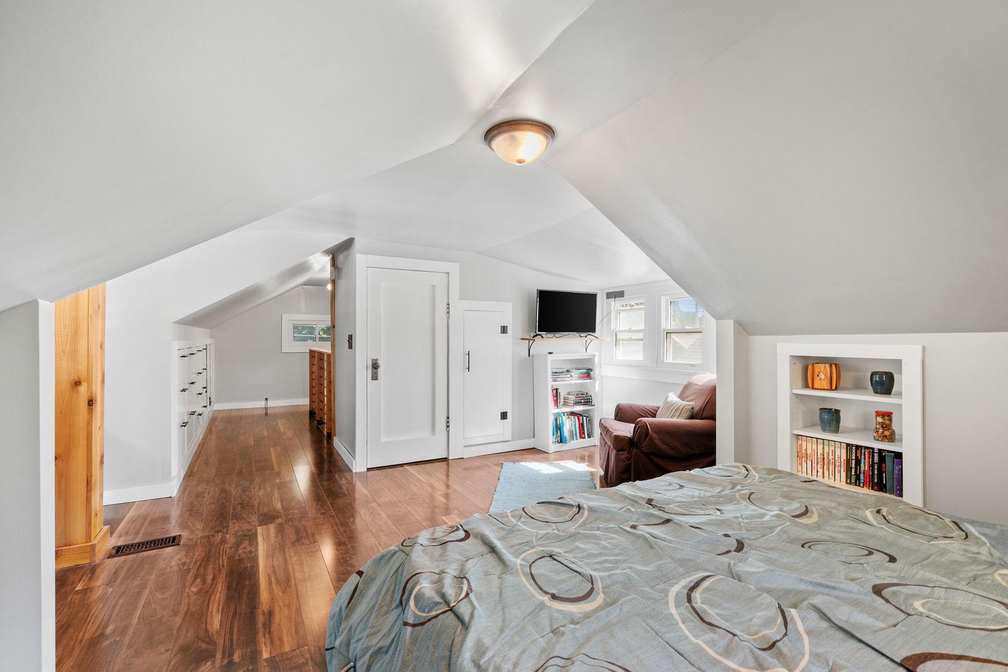 View of Residential at 4219 5th Avenue, Minneapolis MN 55409, Minneapolis (25 of 41) - Mike Wilen | Minnesota Team Real Estate
