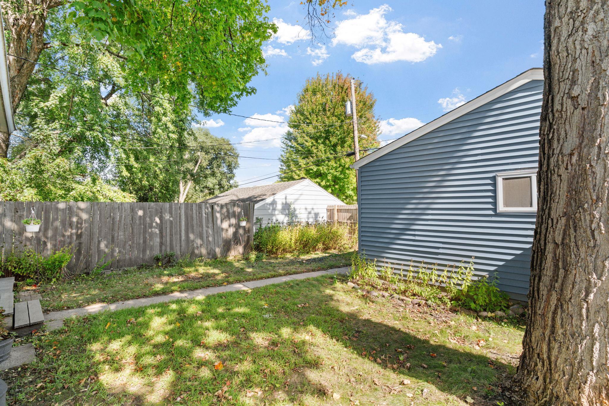 View of Residential at 4219 5th Avenue, Minneapolis MN 55409, Minneapolis (37 of 41) - Mike Wilen | Minnesota Team Real Estate
