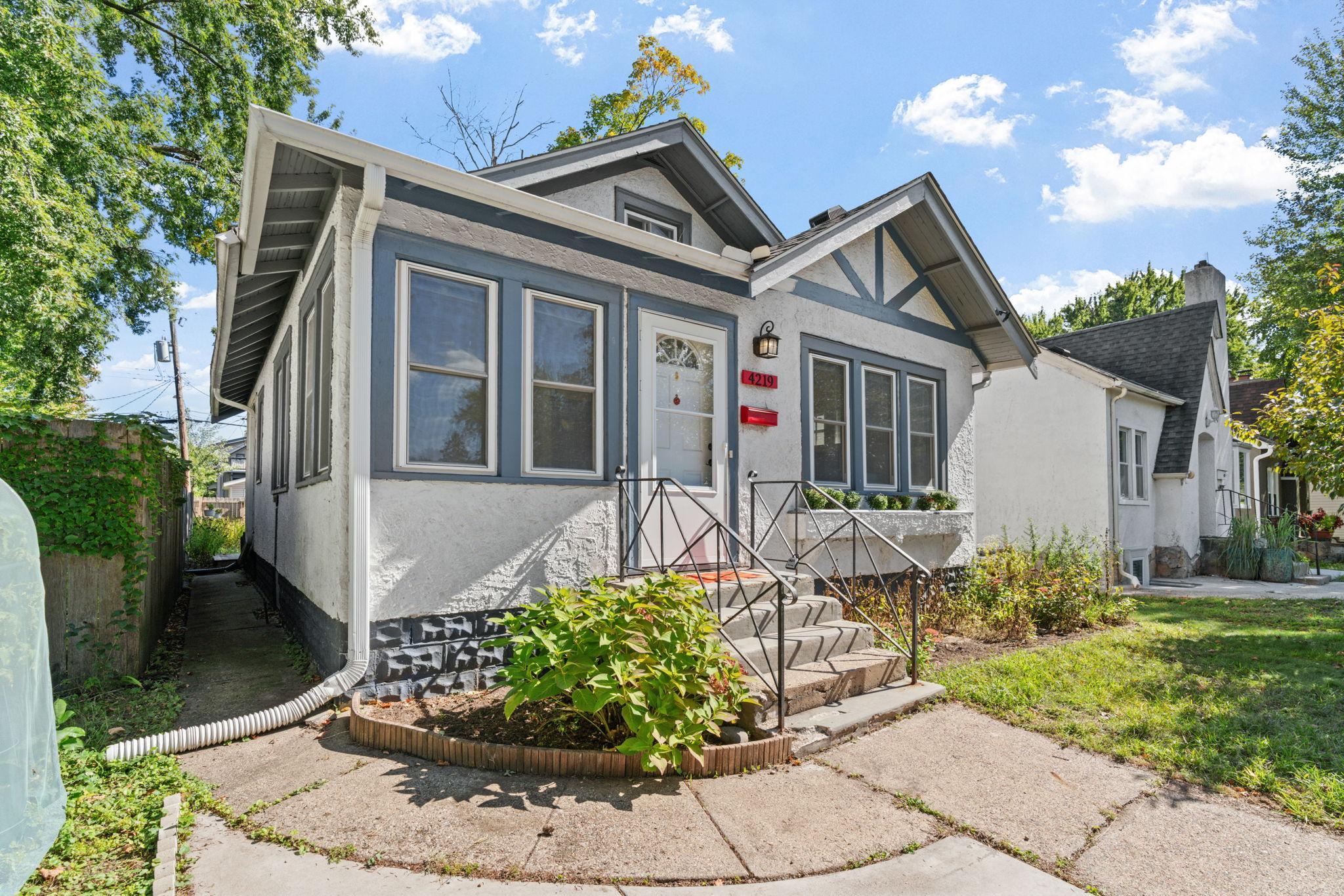View of Residential at 4219 5th Avenue, Minneapolis MN 55409, Minneapolis (3 of 41) - Mike Wilen | Minnesota Team Real Estate