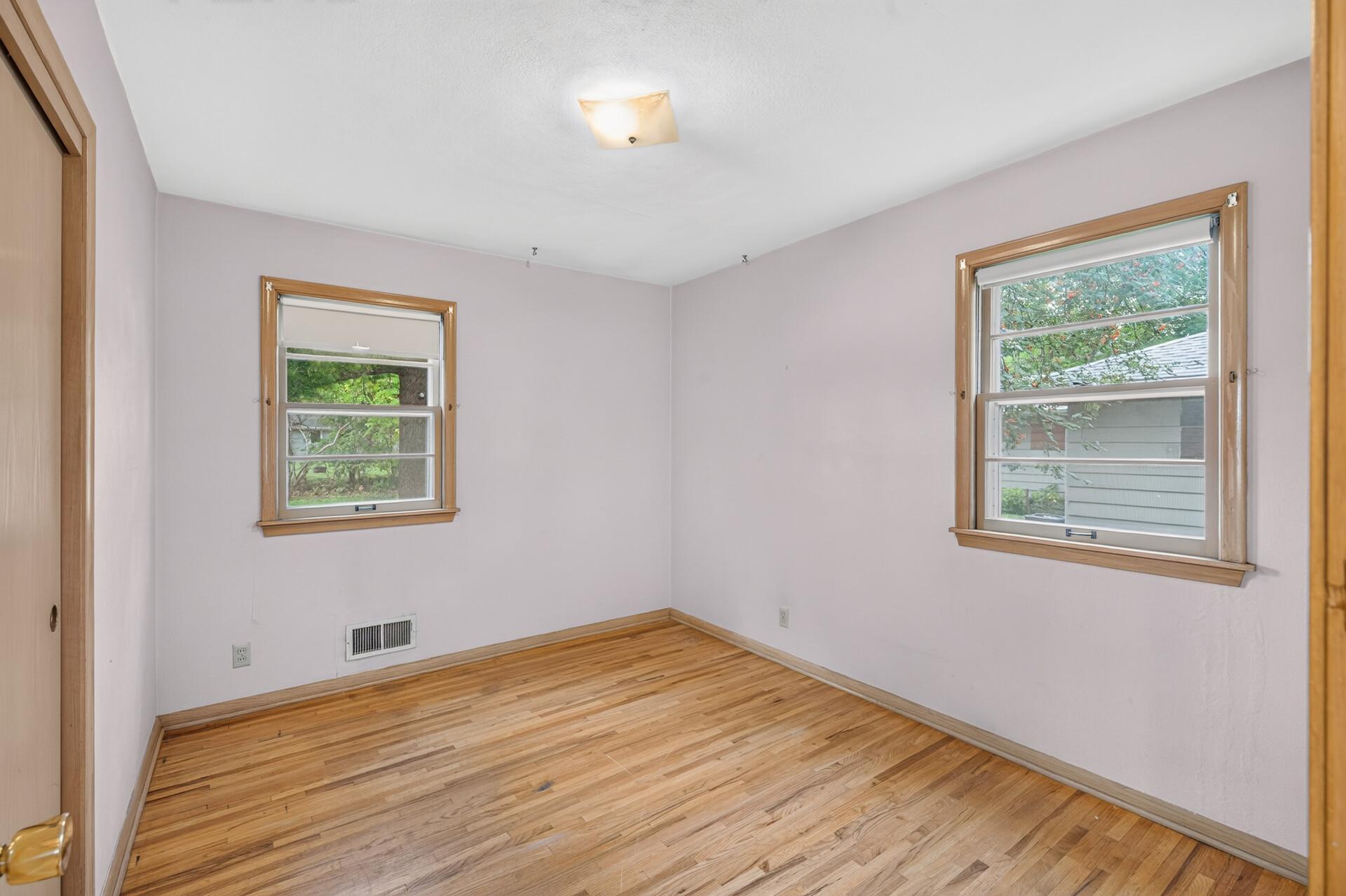 View of Residential at 1750 Lark Avenue, Maplewood MN 55109, Maplewood (13 of 21) - Mike Wilen | Minnesota Team Real Estate