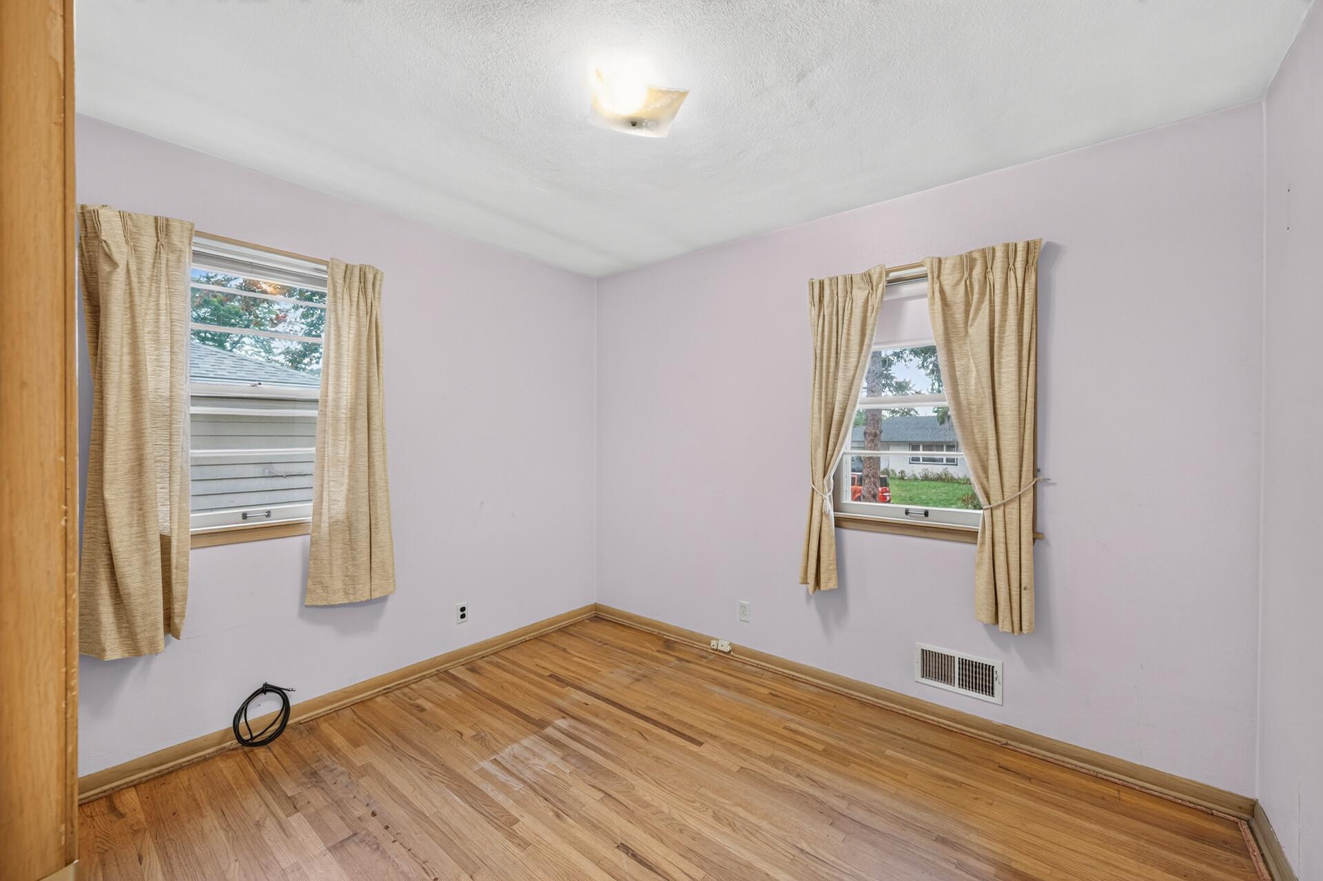 View of Residential at 1750 Lark Avenue, Maplewood MN 55109, Maplewood (12 of 21) - Mike Wilen | Minnesota Team Real Estate