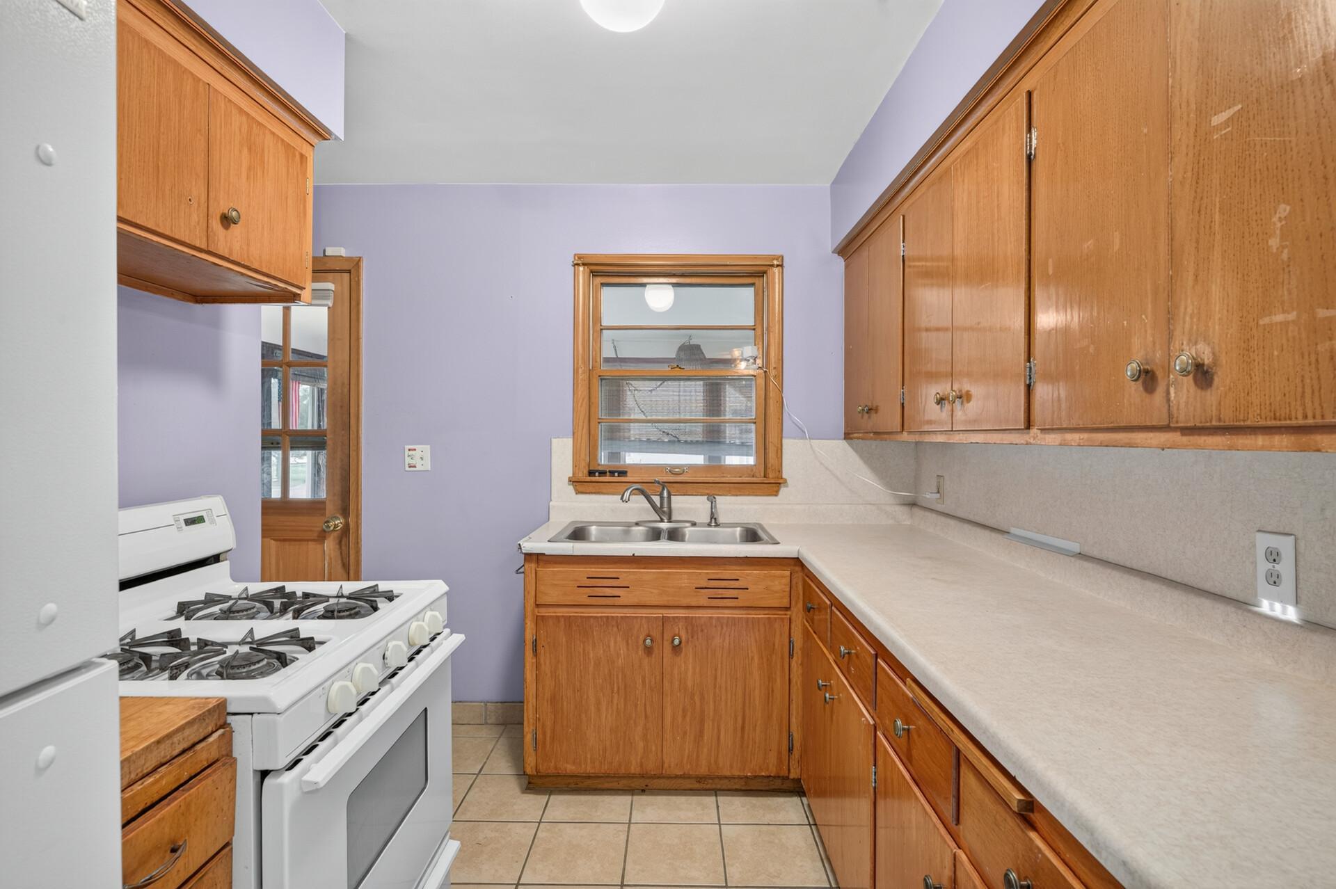 View of Residential at 1750 Lark Avenue, Maplewood MN 55109, Maplewood (11 of 21) - Mike Wilen | Minnesota Team Real Estate