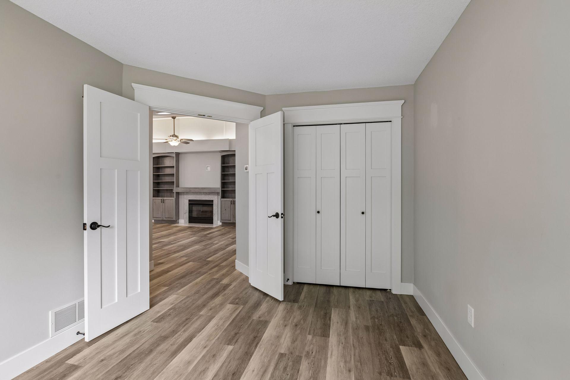 View of Residential at 8605 Oxford Lane, Brooklyn Park MN 55443, Brooklyn Park (15 of 22) - Mike Wilen | Minnesota Team Real Estate