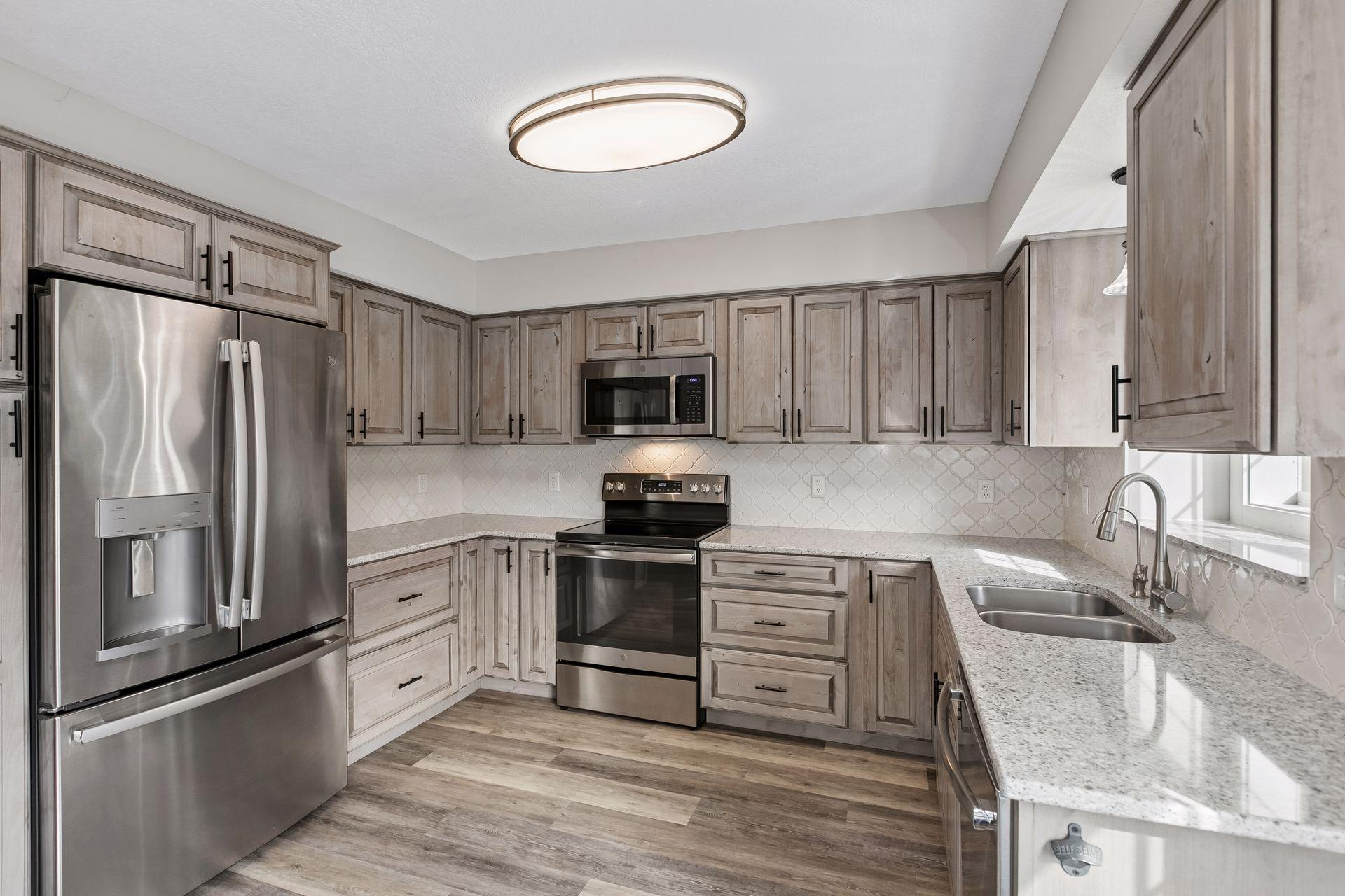 View of Residential at 8605 Oxford Lane, Brooklyn Park MN 55443, Brooklyn Park (6 of 22) - Mike Wilen | Minnesota Team Real Estate