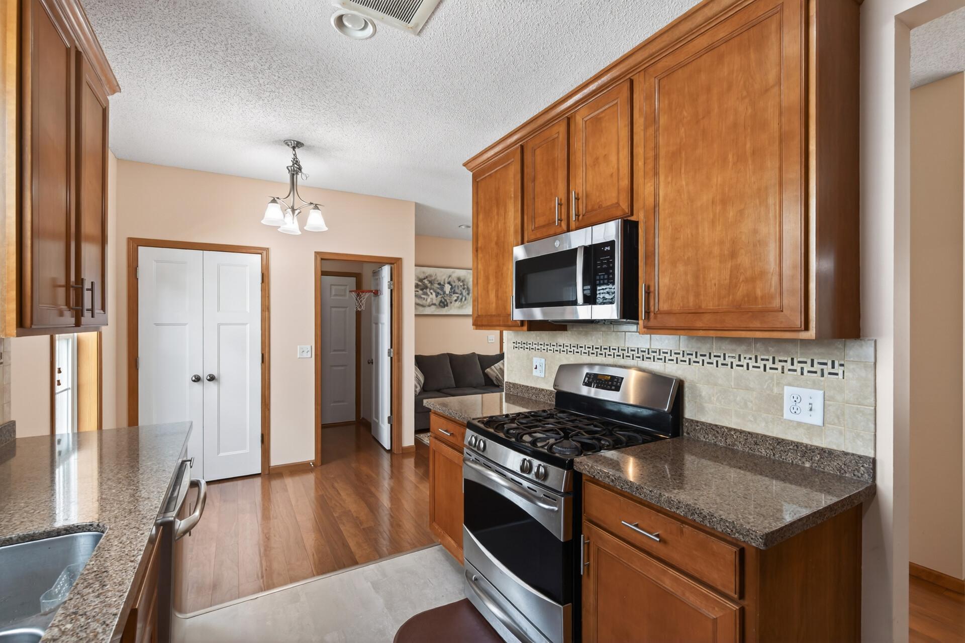 View of Residential at 10013 Iris Lane, Eden Prairie MN 55347, Eden Prairie (14 of 21) - Mike Wilen | Minnesota Team Real Estate