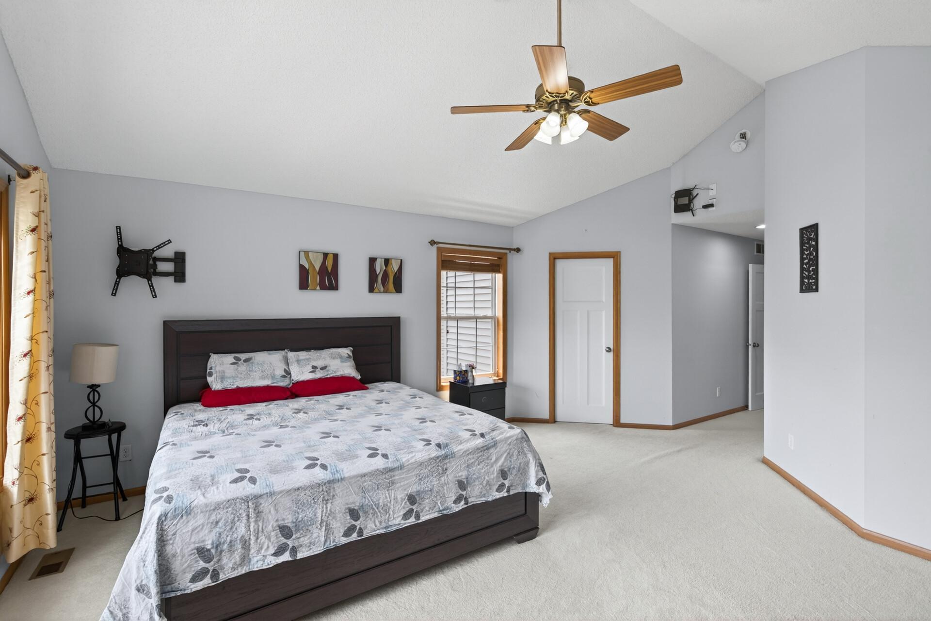 View of Residential at 10013 Iris Lane, Eden Prairie MN 55347, Eden Prairie (17 of 21) - Mike Wilen | Minnesota Team Real Estate