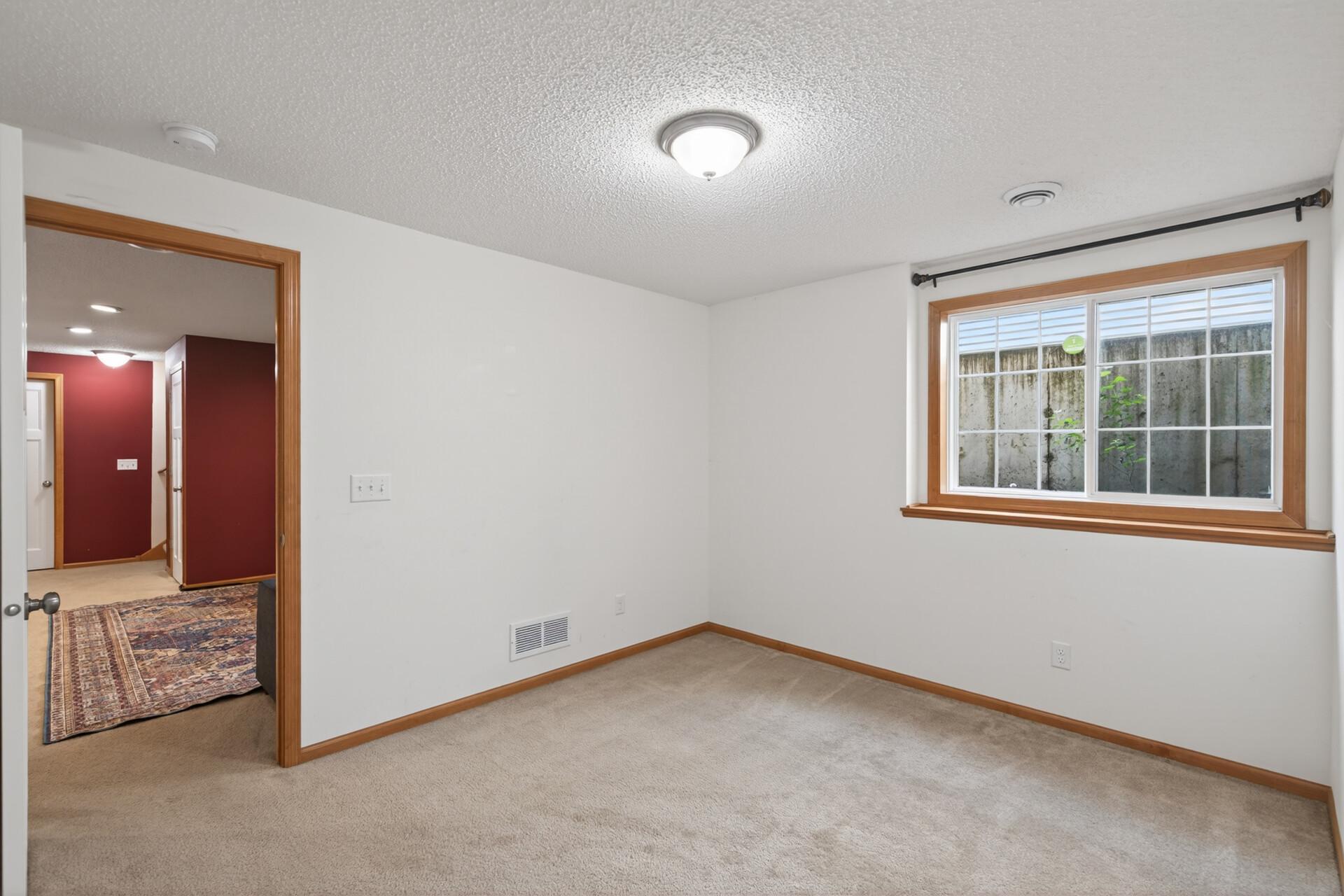 View of Residential at 10013 Iris Lane, Eden Prairie MN 55347, Eden Prairie (30 of 36) - Mike Wilen | Minnesota Team Real Estate