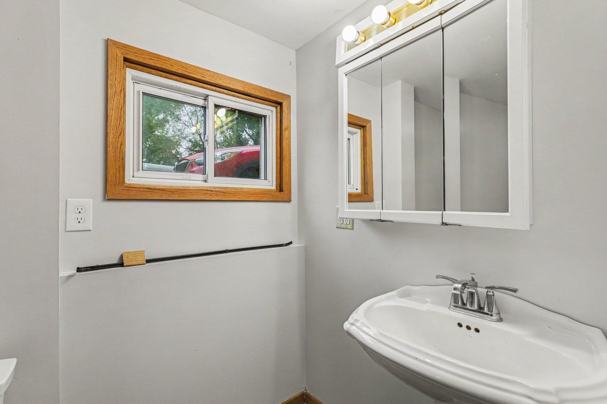 View of Residential at 231 Longfellow Street, Fridley MN 55432, Fridley (12 of 20) - Mike Wilen | Minnesota Team Real Estate