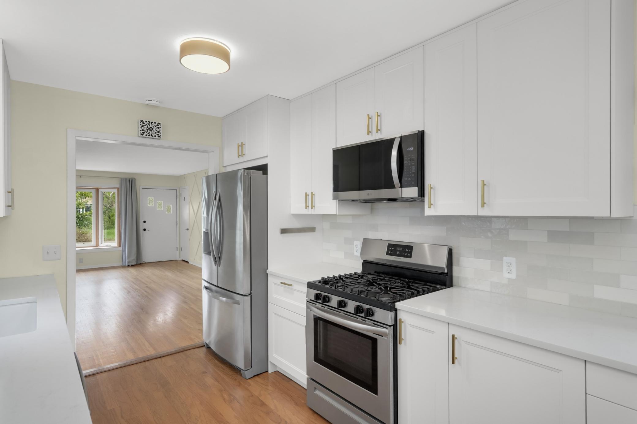 View of Residential at 3740 Perry Avenue, Robbinsdale MN 55422, Robbinsdale (4 of 37) - Mike Wilen | Minnesota Team Real Estate