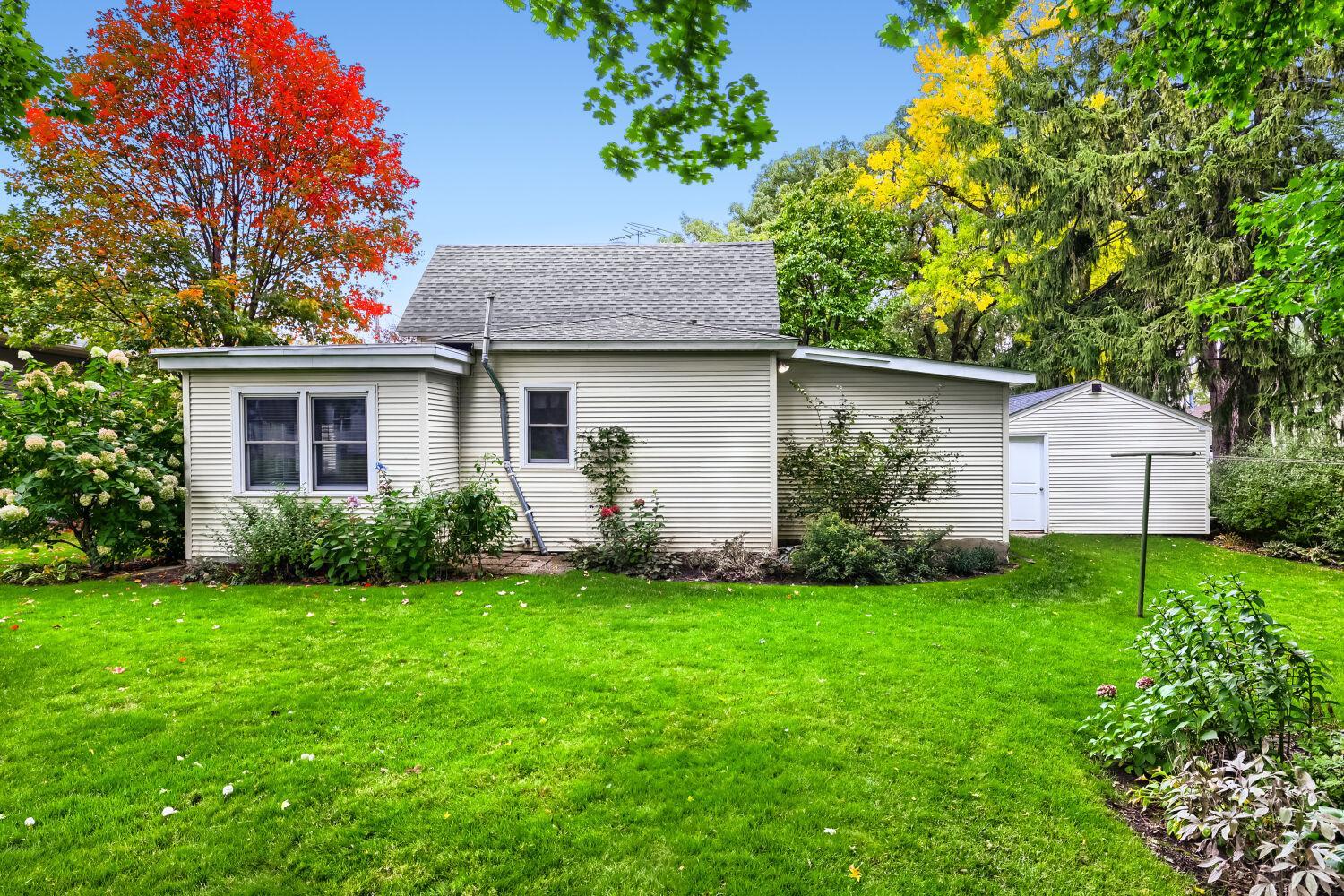 View of Residential at 6051 Upper 46th Street, Oakdale MN 55128, Oakdale (34 of 39) - Mike Wilen | Minnesota Team Real Estate