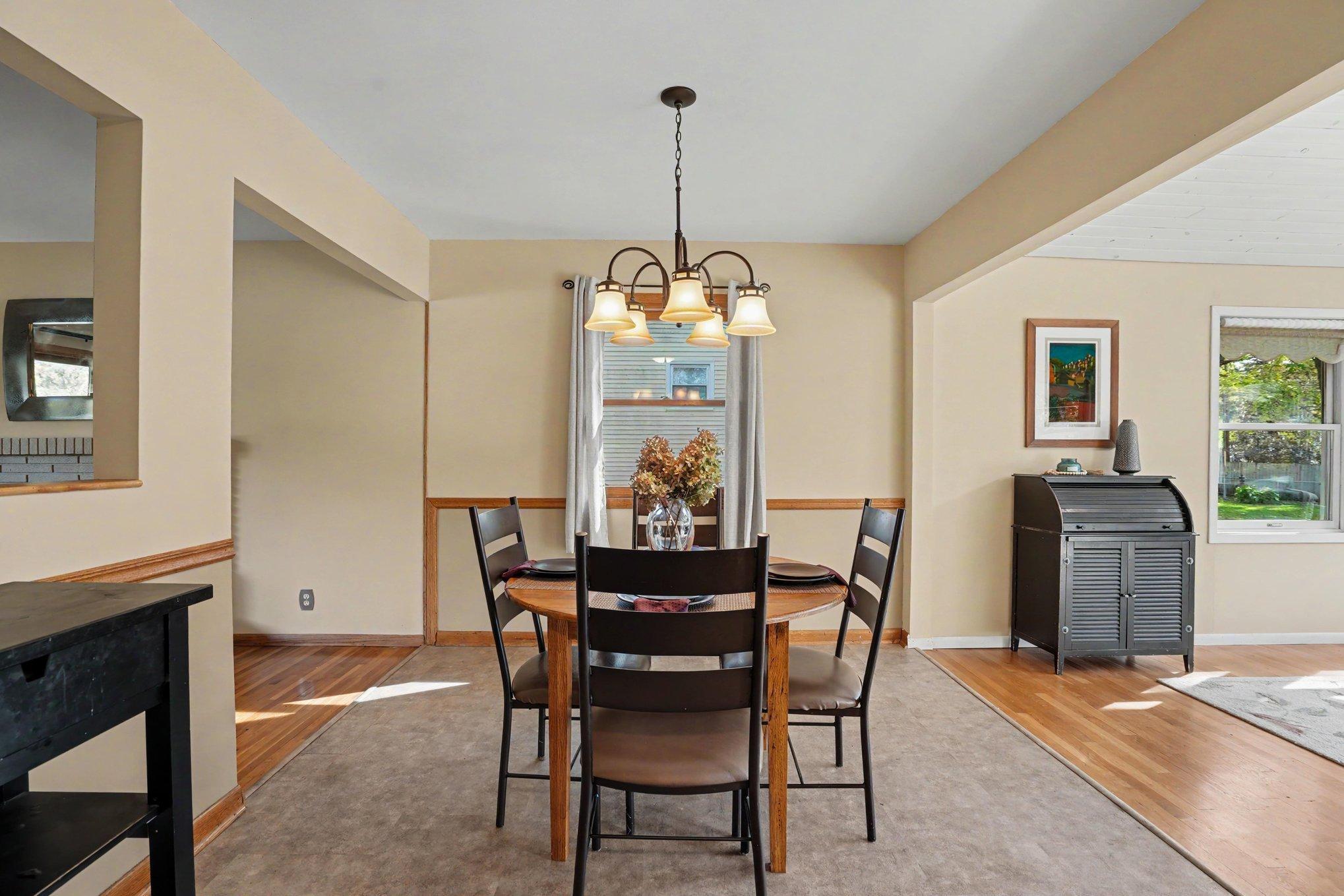View of Residential at 16401 Temple Drive, Minnetonka MN 55345, Minnetonka (6 of 23) - Mike Wilen | Minnesota Team Real Estate