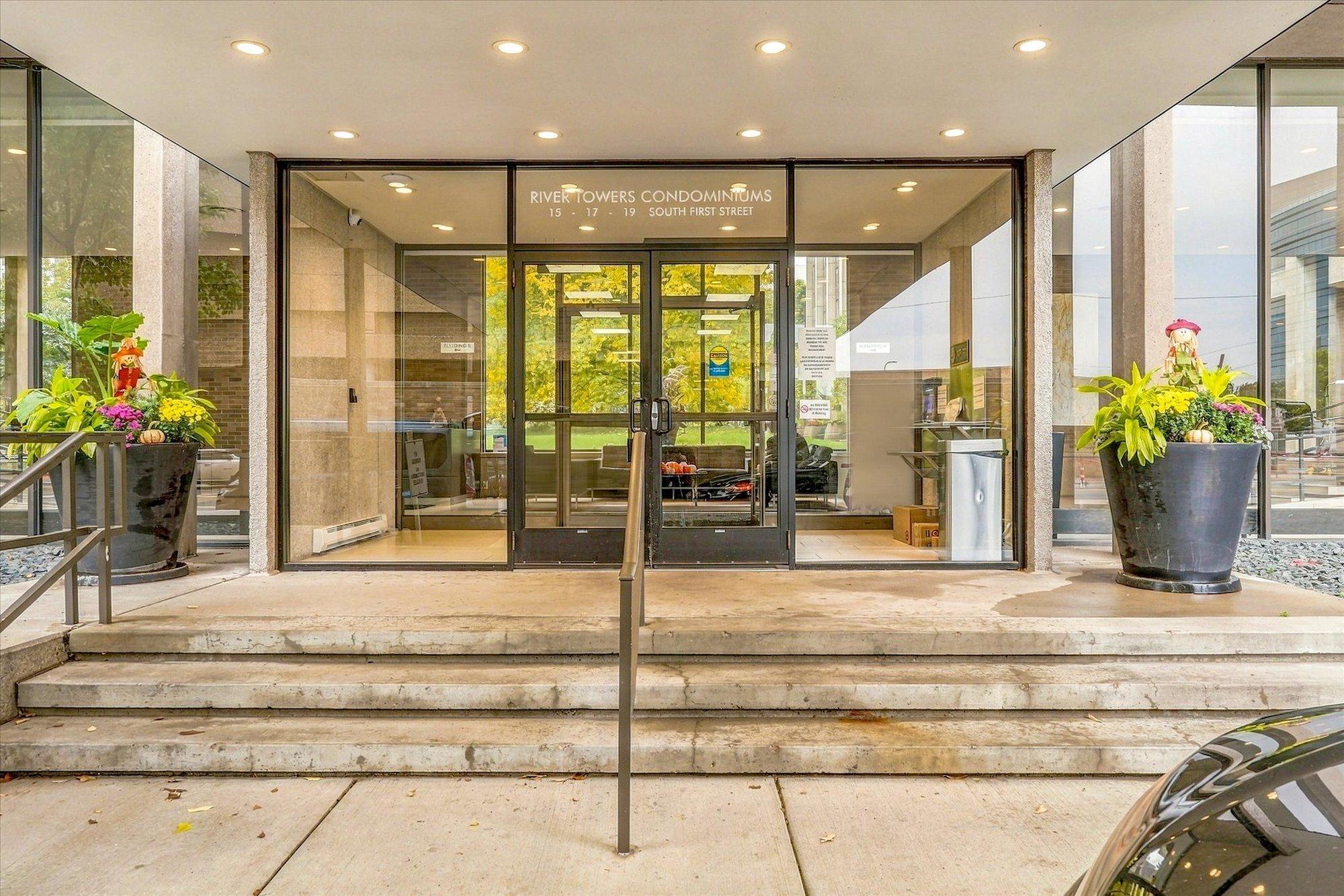 View of Residential at 19 1st Street #B703, Minneapolis MN 55401, Minneapolis (40 of 40) - Mike Wilen | Minnesota Team Real Estate